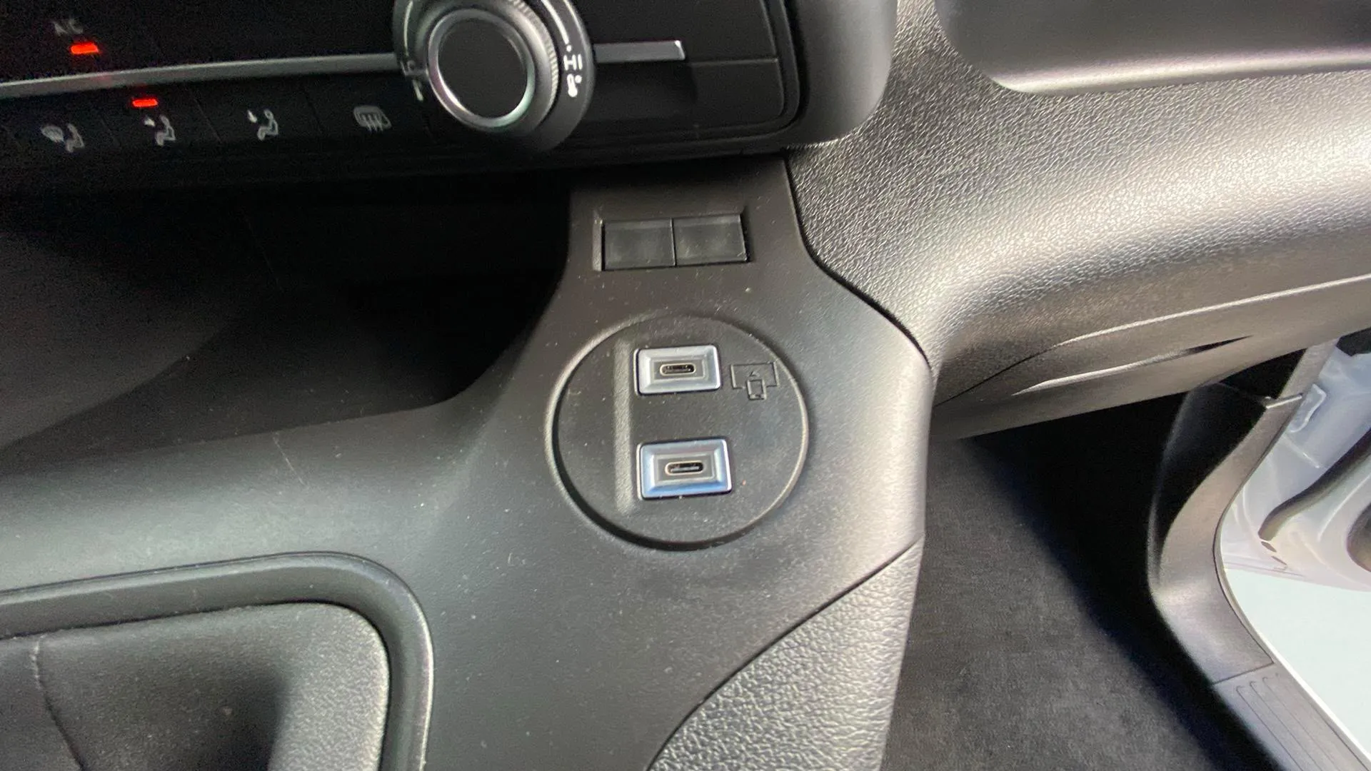 Opel Combo 1.5 Td MT6 €6.4 ebis - foto 18