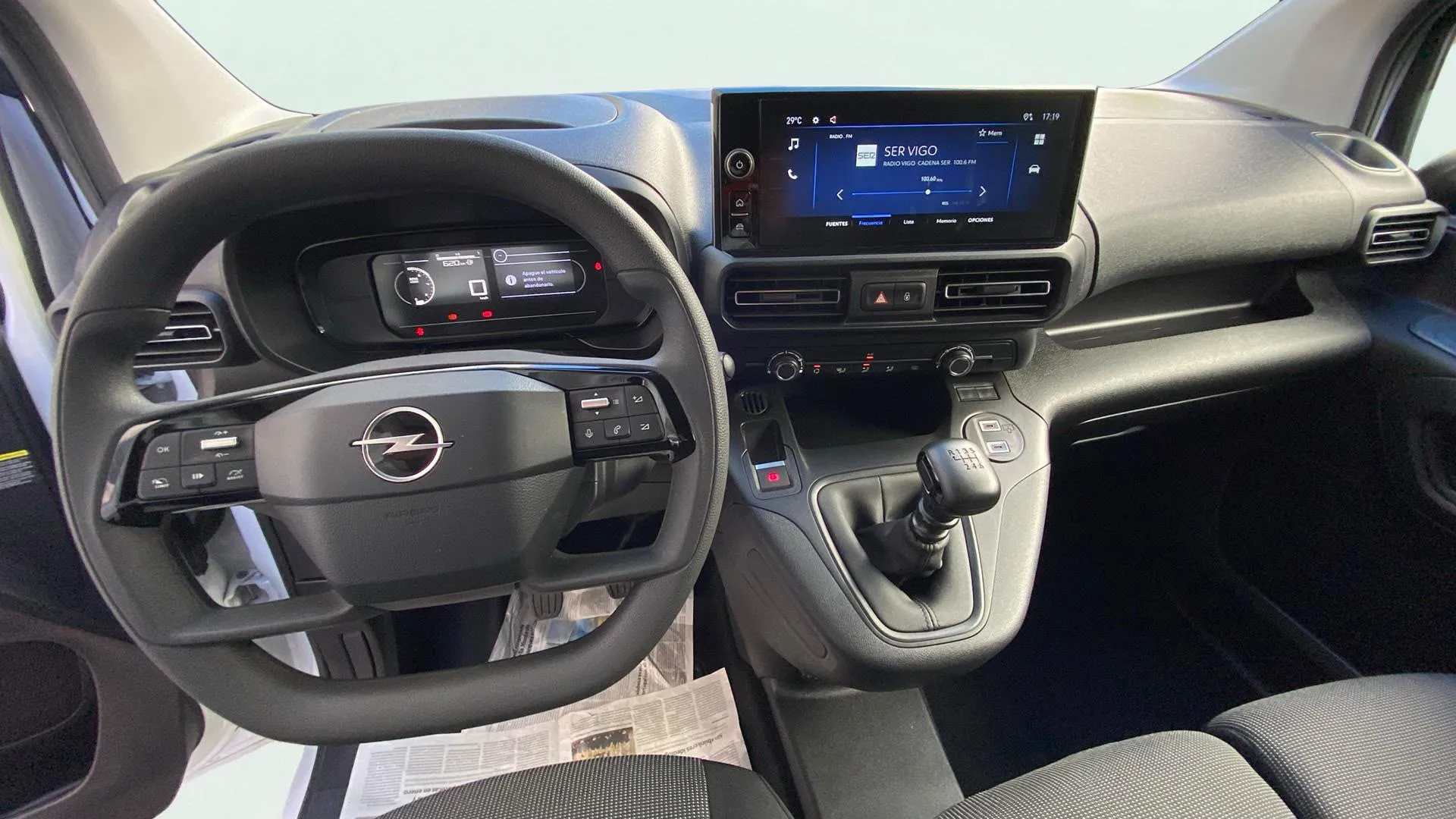 Opel Combo 1.5 Td MT6 €6.4 ebis - foto 13