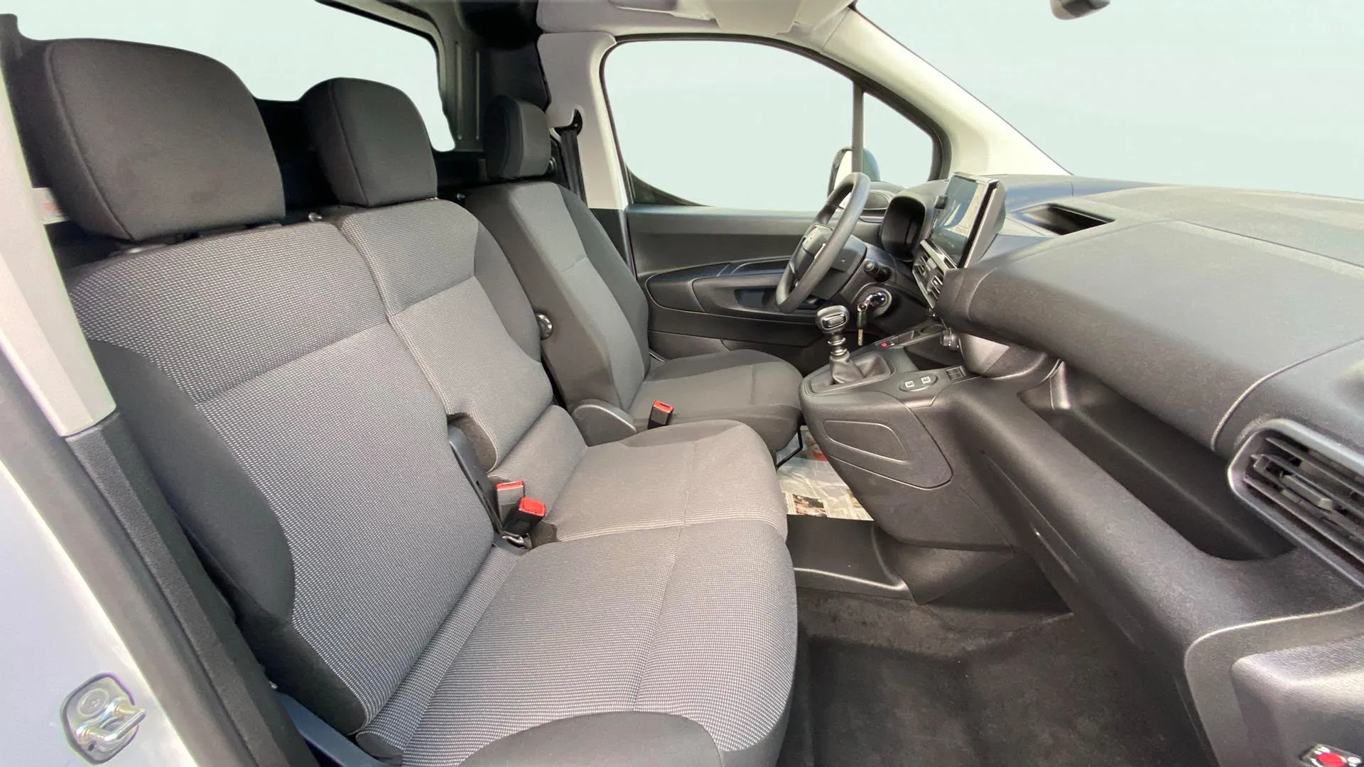 Opel Combo 1.5 Td MT6 €6.4 ebis - foto 22