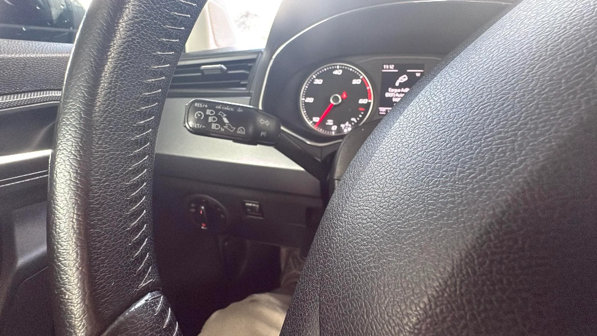 SEAT Arona 1.6 TDI Style Ecomotive - foto 16