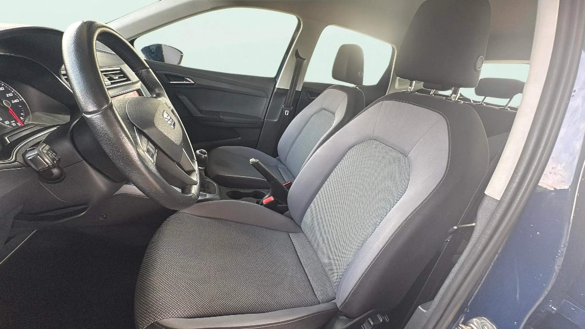 SEAT Arona 1.6 TDI Style Ecomotive - foto 24