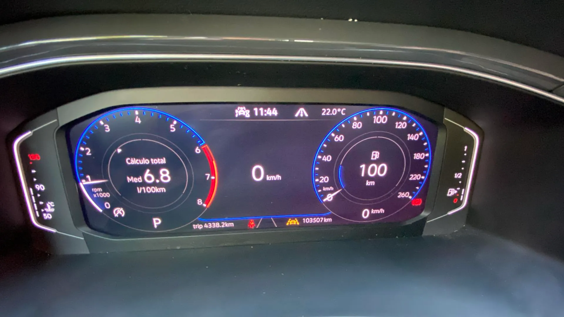 Volkswagen T-Roc Sport 1.5 TSI DSG - foto 11