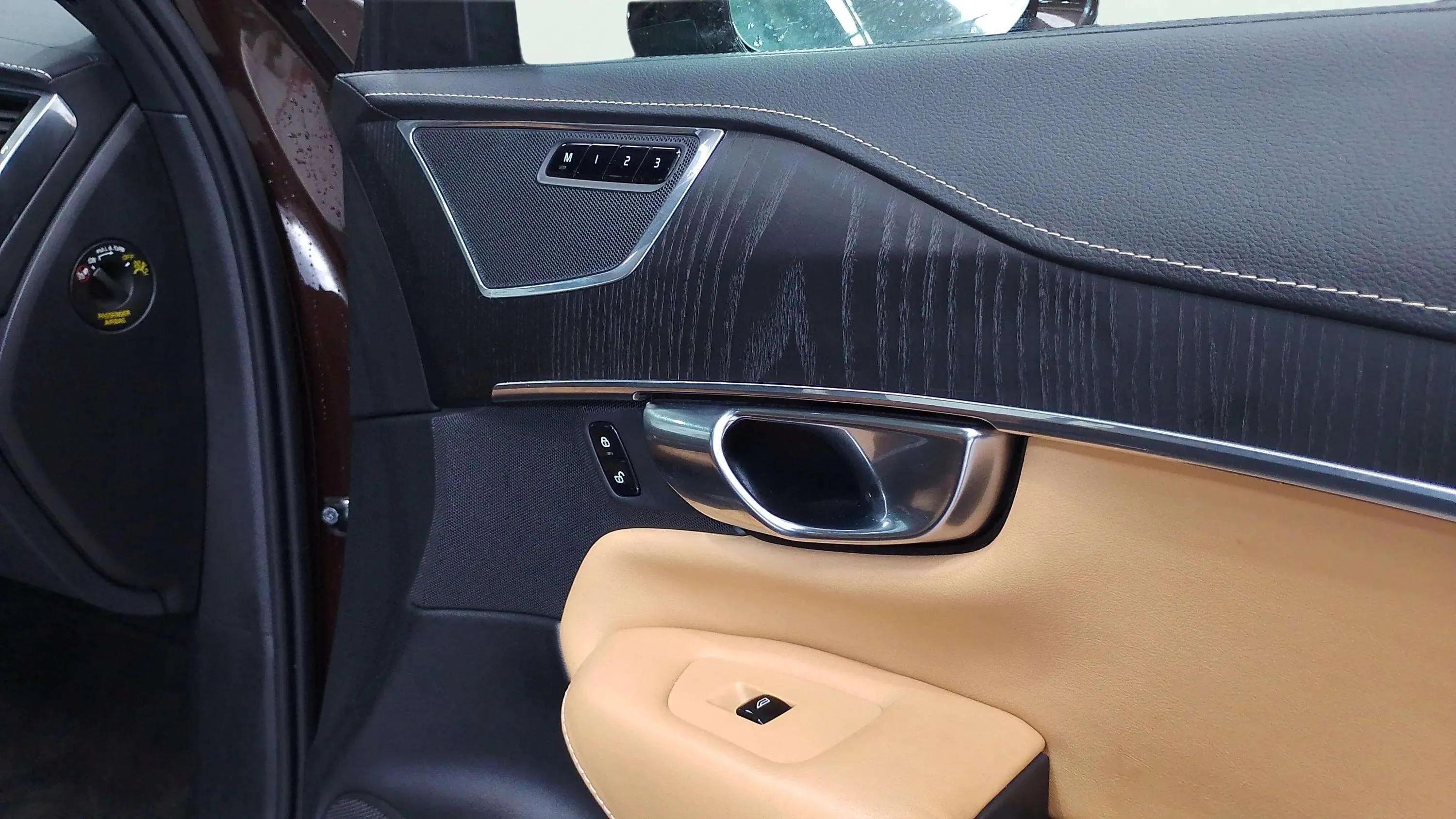 Volvo XC90 2.0 B5 D5 AWD Inscription - foto 24