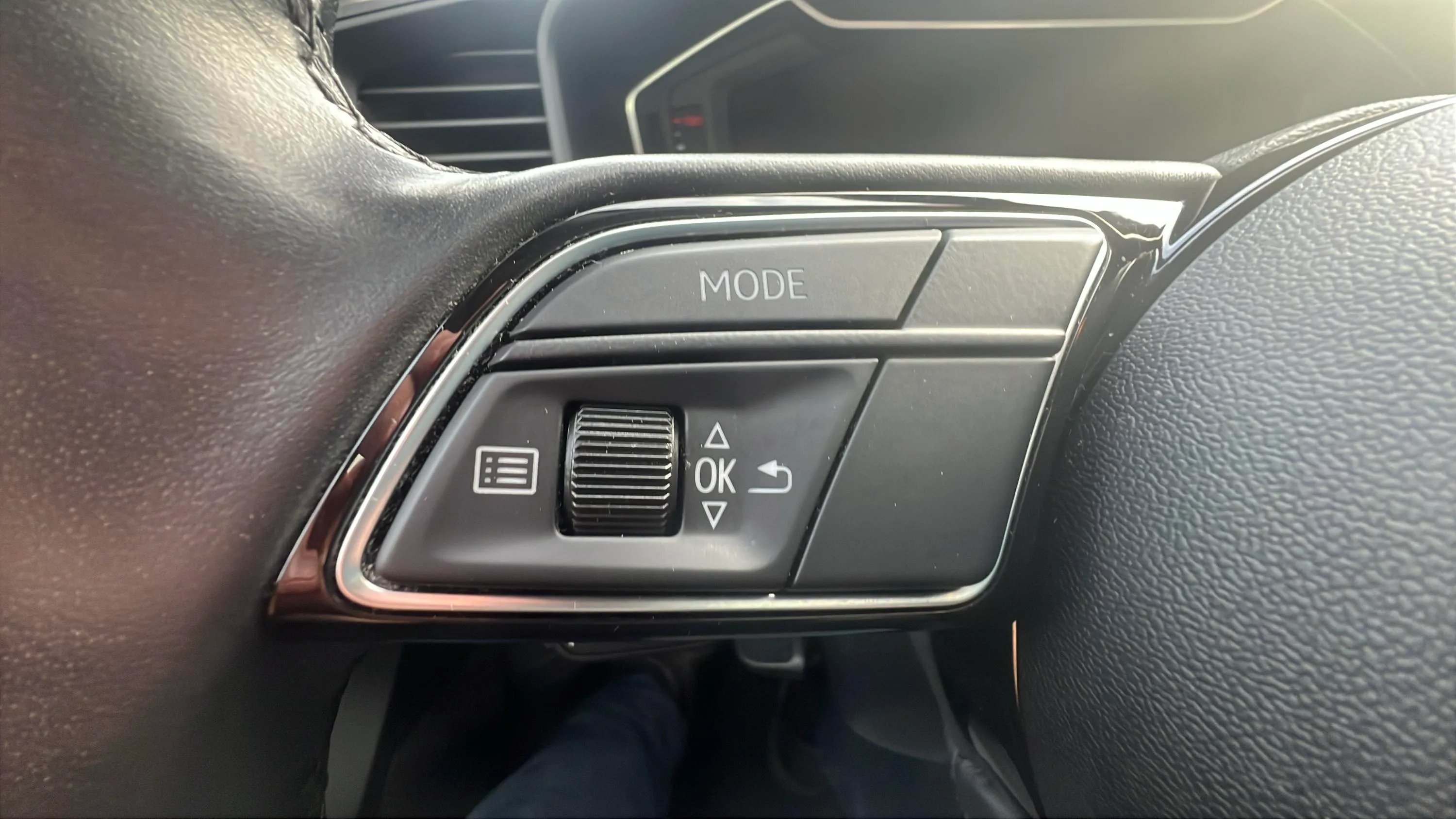 Audi A1 Sportback Advanced 25 TFSI - foto 17