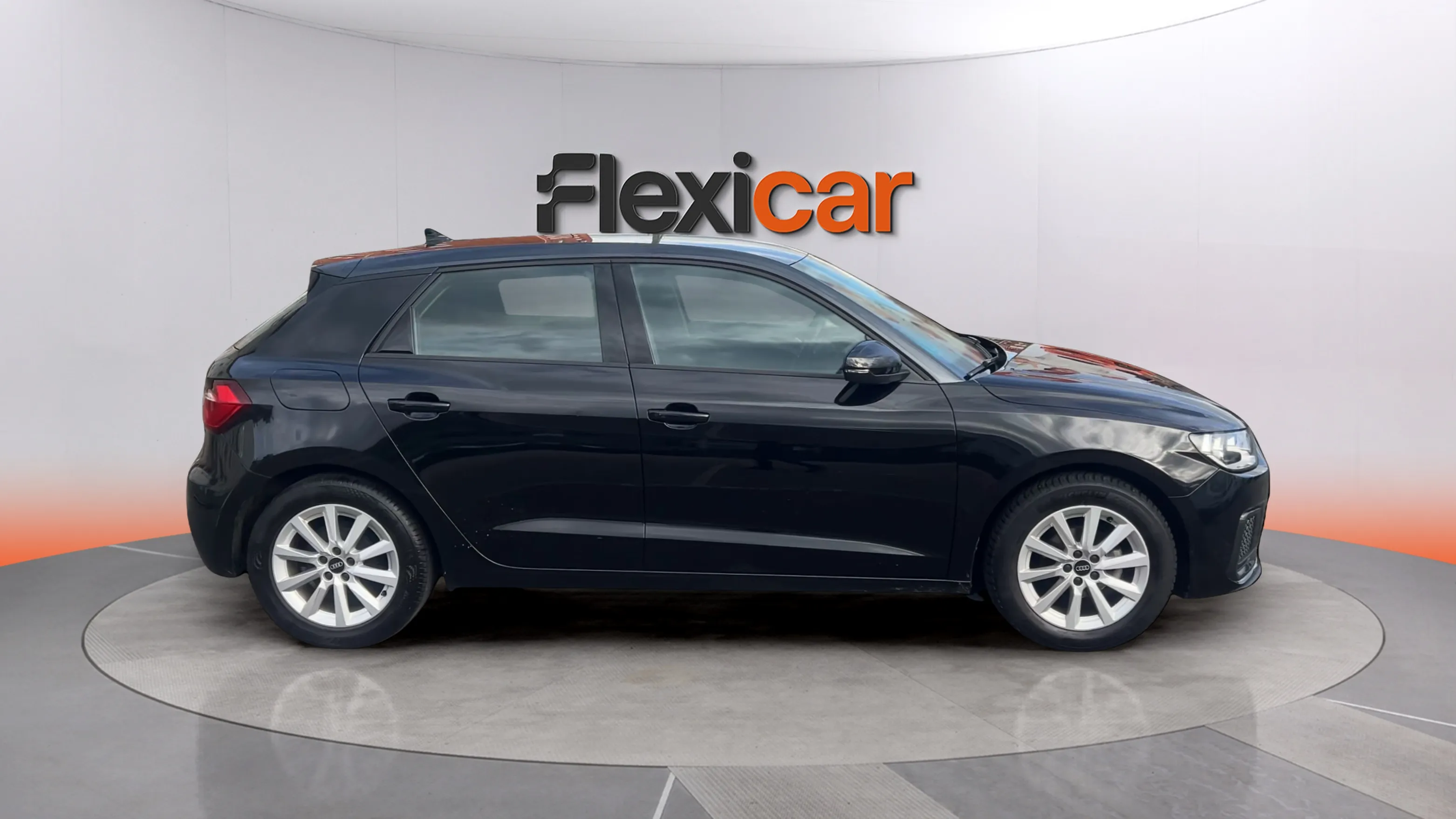 Audi A1 Sportback Advanced 25 TFSI - foto 8