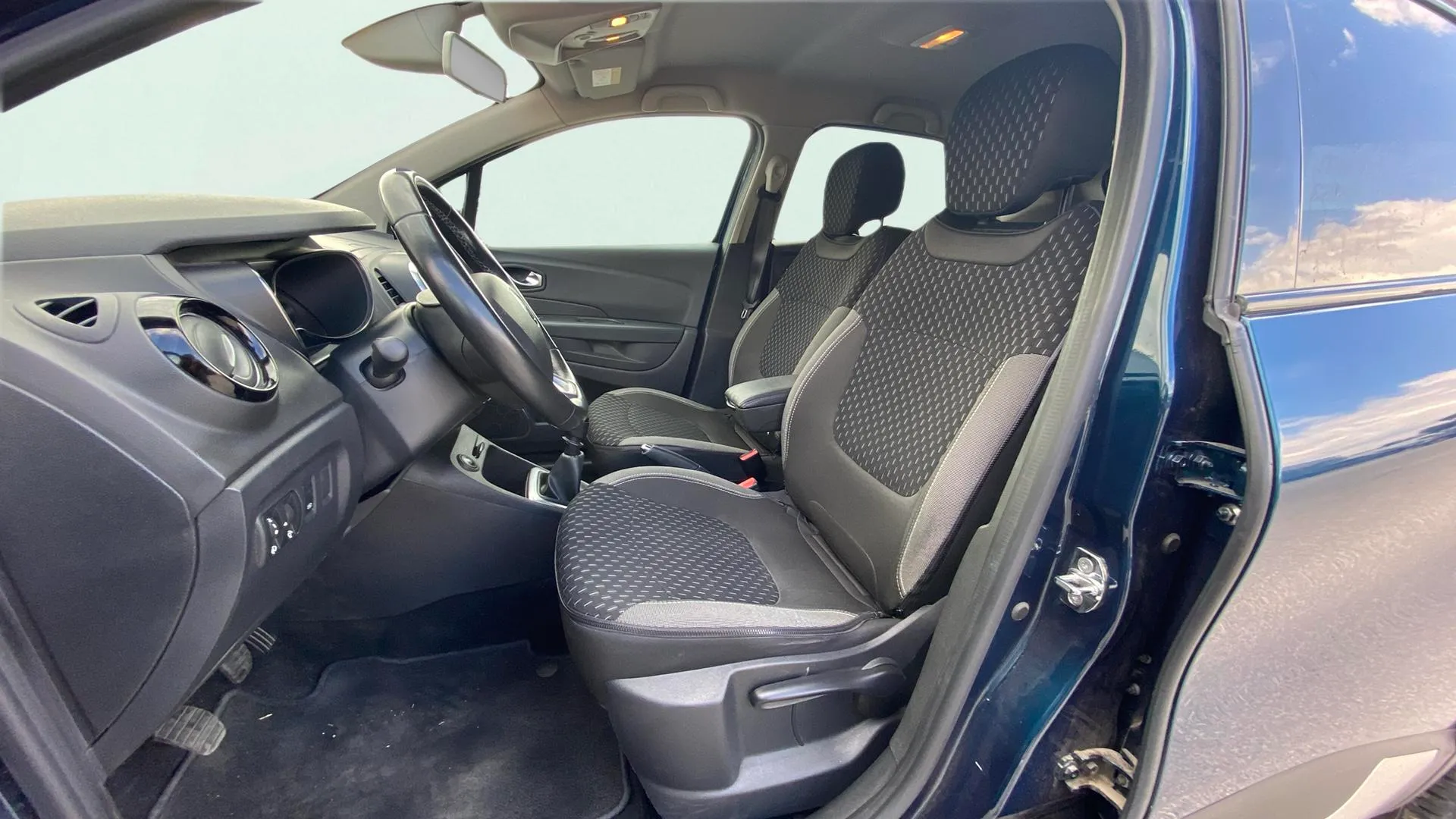Renault Captur Intens TCe - foto 10