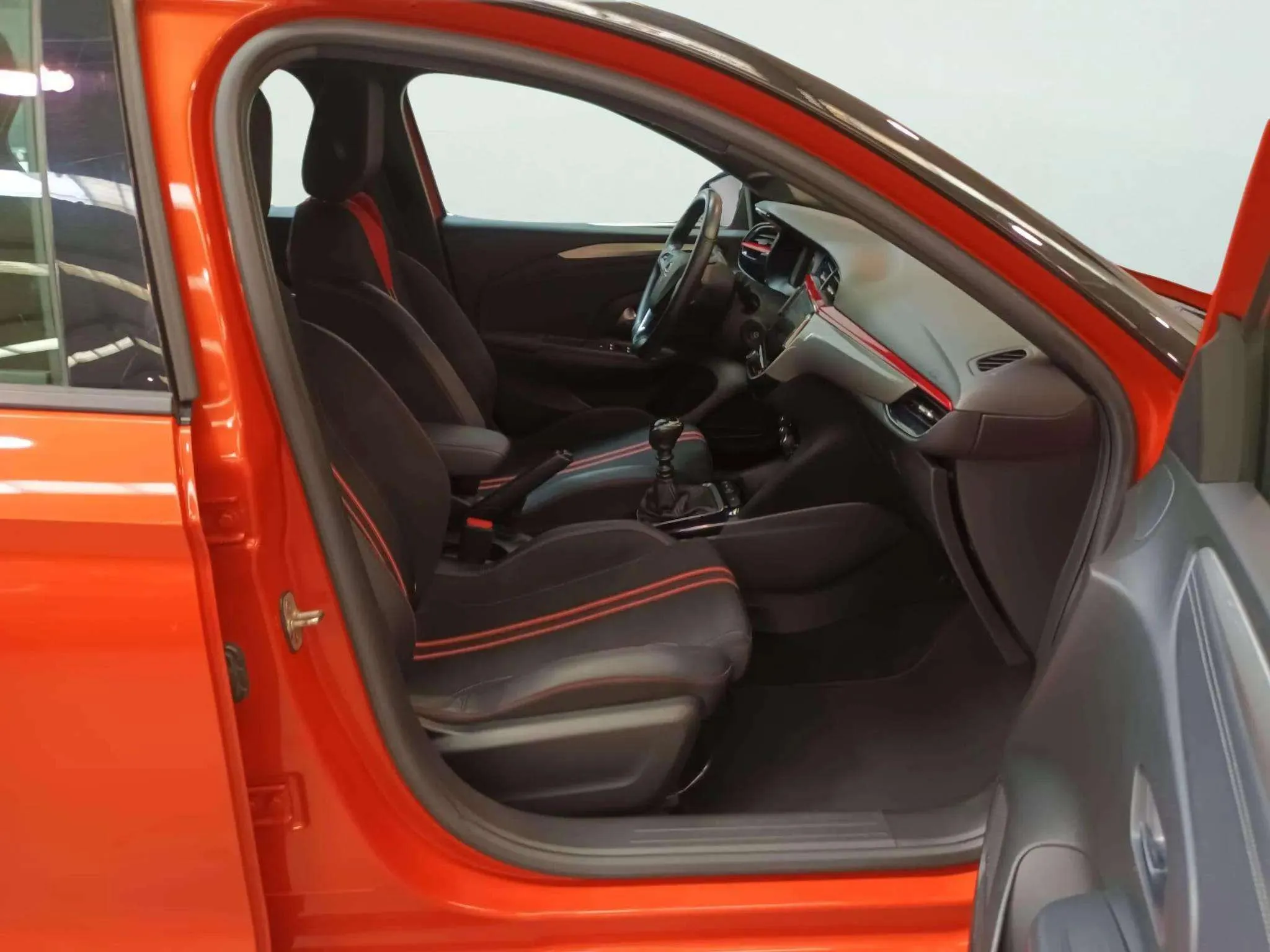Opel Corsa 1.2T XHL Elegance - foto 14