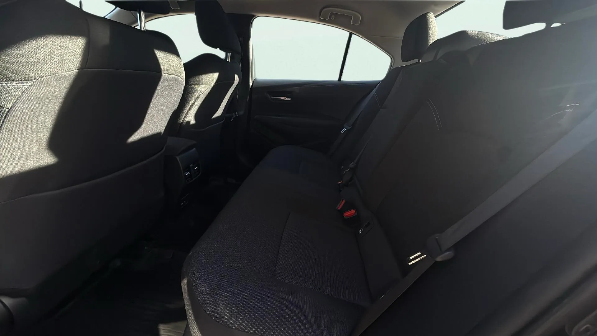 Toyota Corolla 140H Active Plus - foto 20