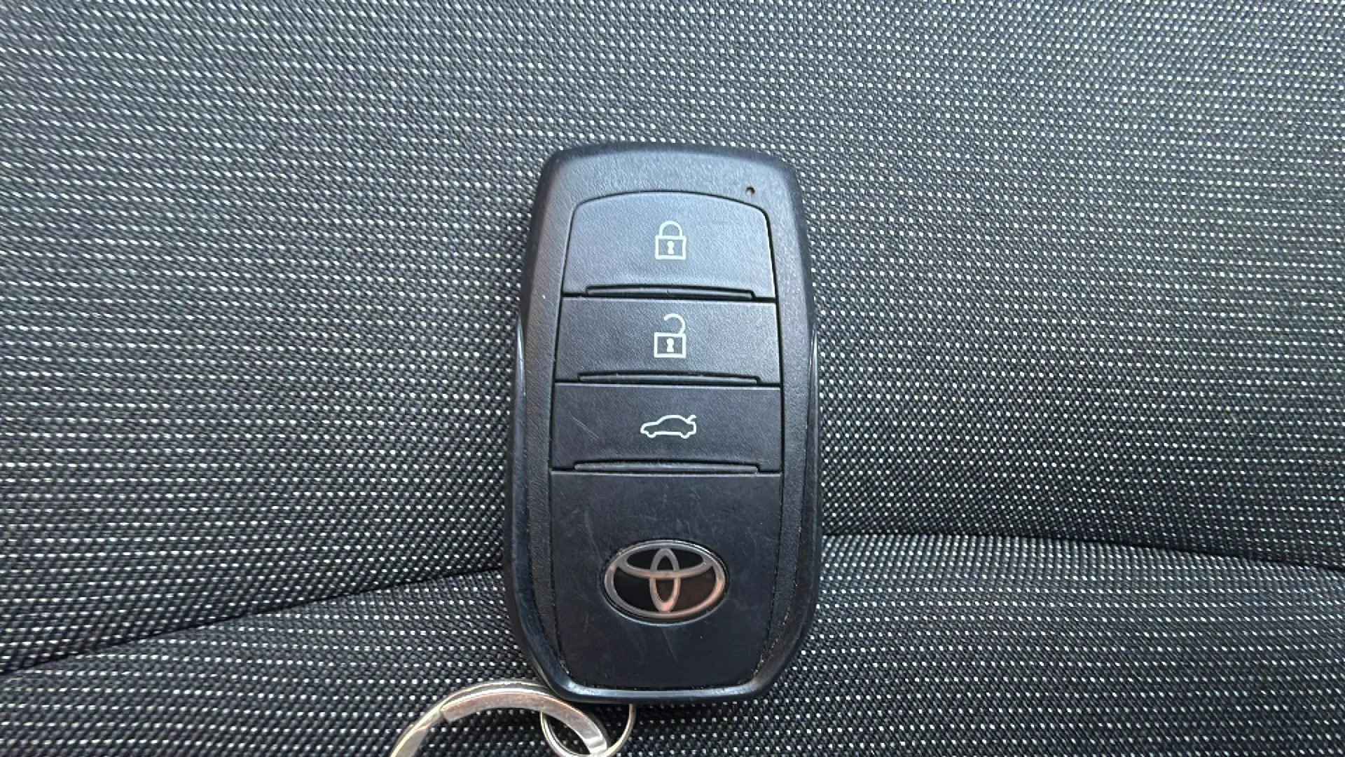 Toyota Corolla 140H Active Plus - foto 26