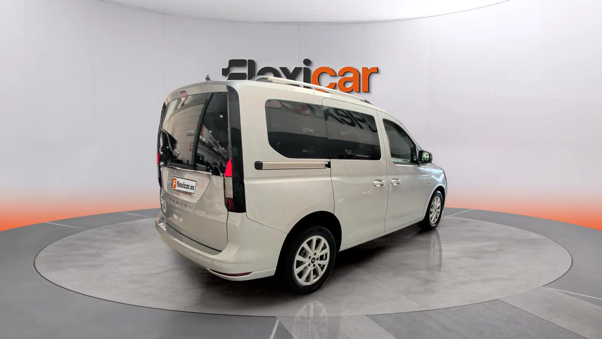 Ford Tourneo Connect 2.0 EcoBlue Sport - foto 5