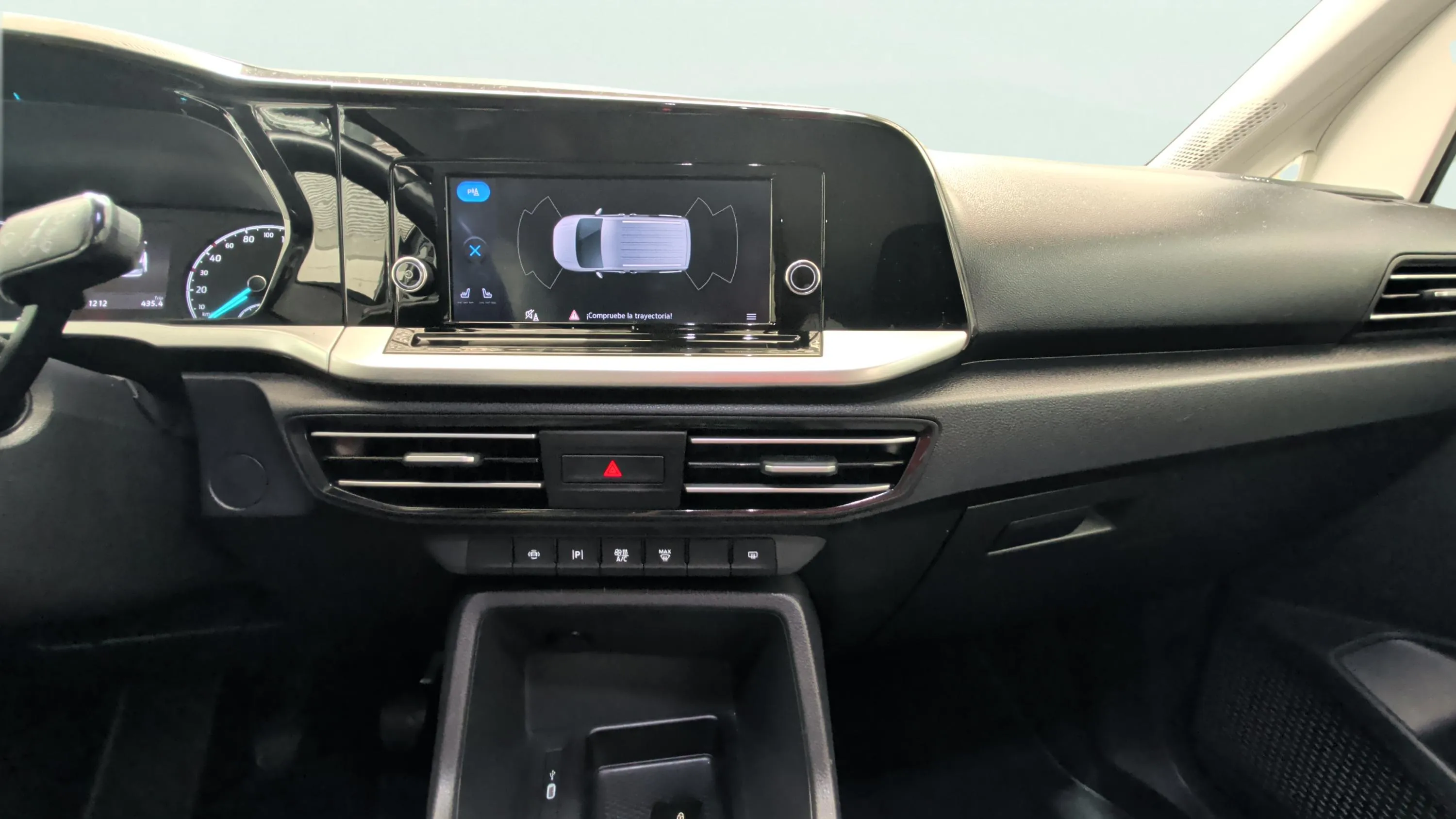 Ford Tourneo Connect 2.0 EcoBlue Sport - foto 18