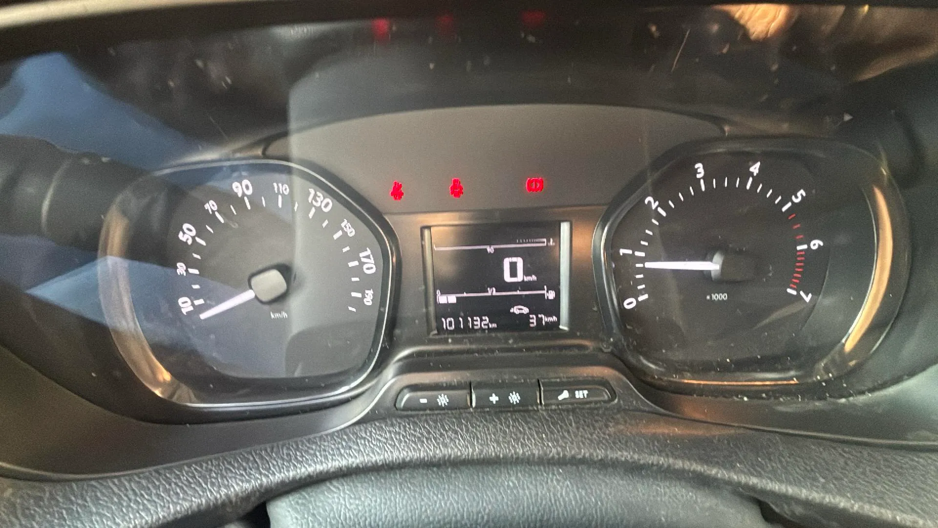 Citroën Jumpy DC Abatible Talla M BlueHDi 120 - foto 11