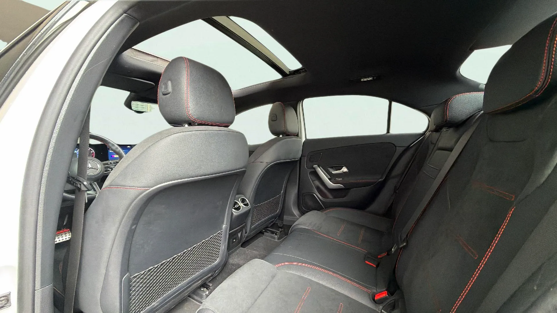 Mercedes-Benz Clase A A 180 Sedán - foto 33