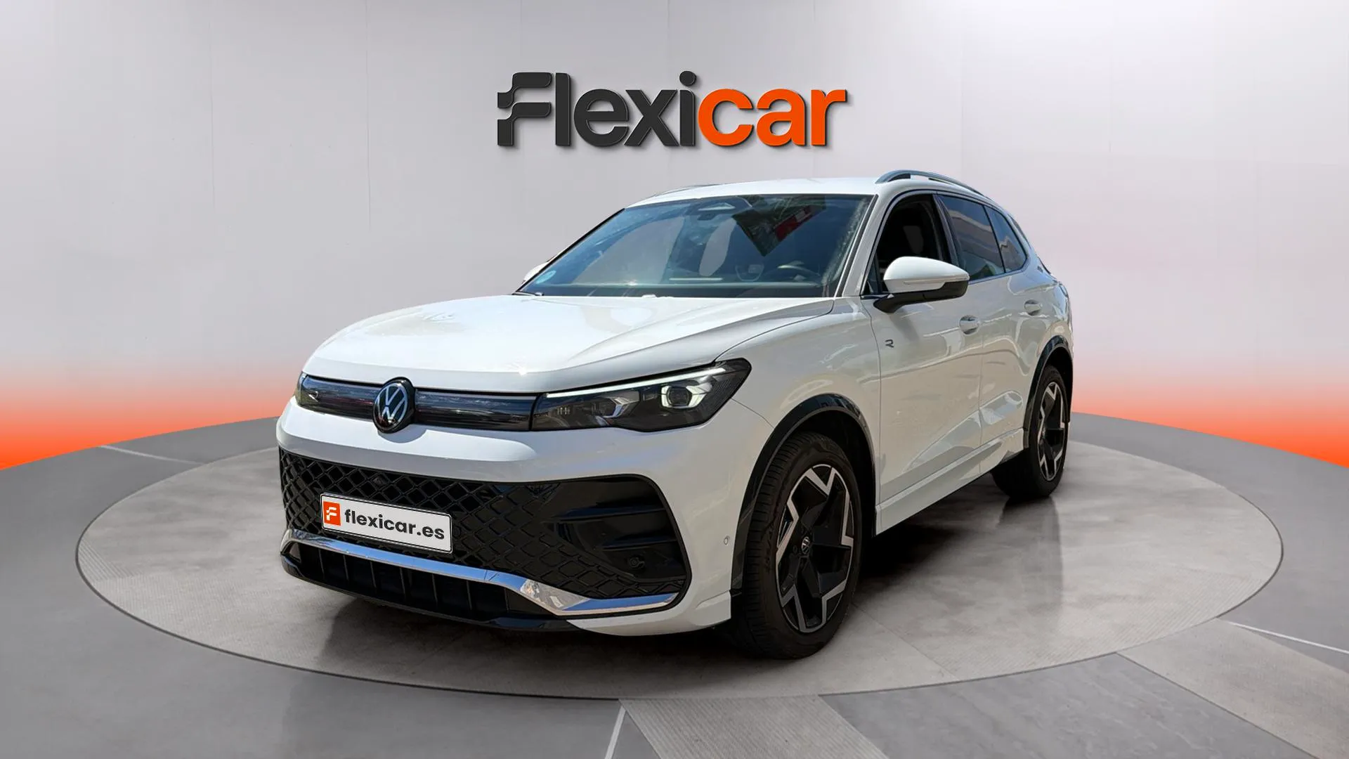 Volkswagen Tiguan R-Line 2.0 TDI DSG - foto 3