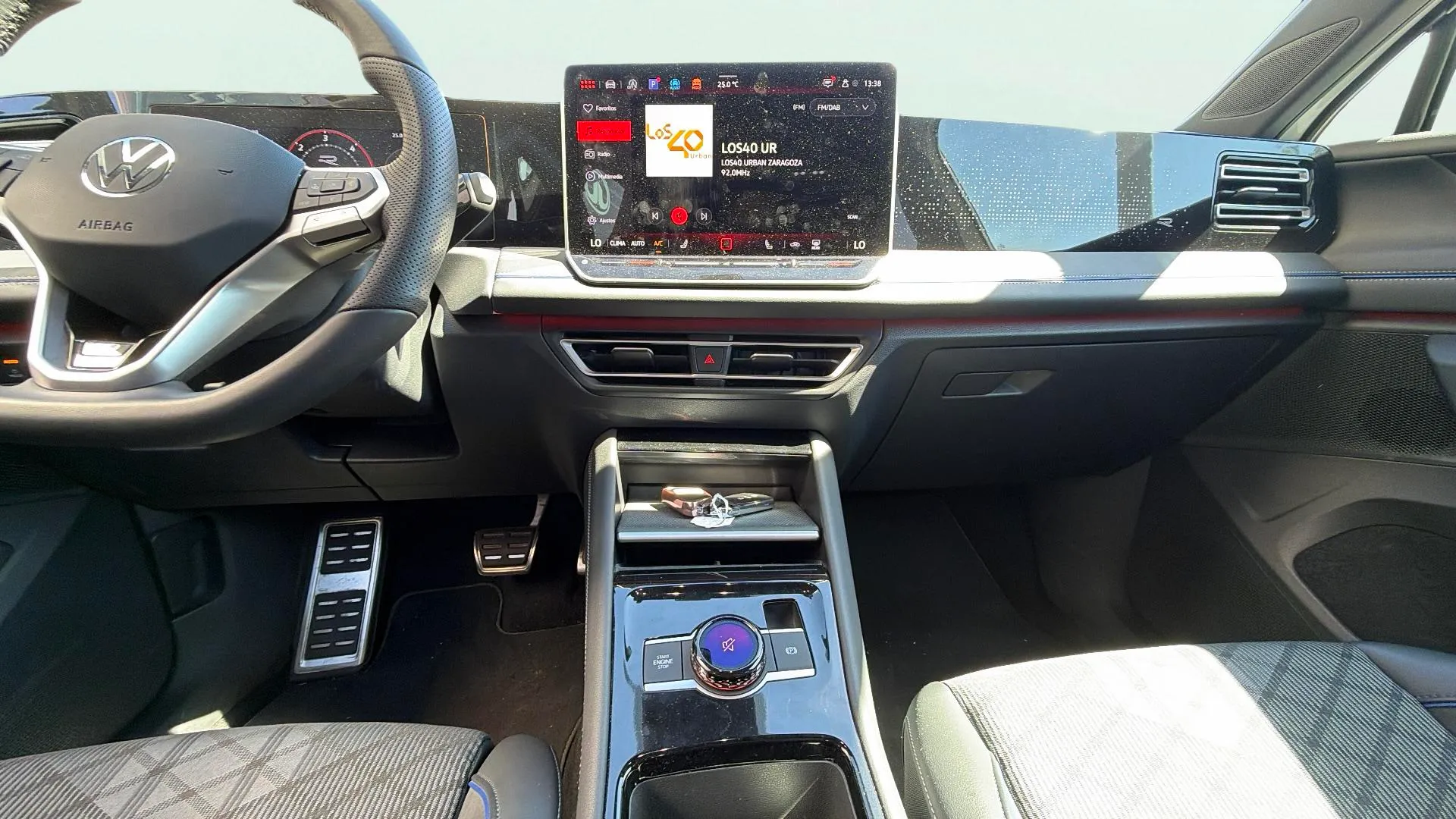 Volkswagen Tiguan R-Line 2.0 TDI DSG - foto 12