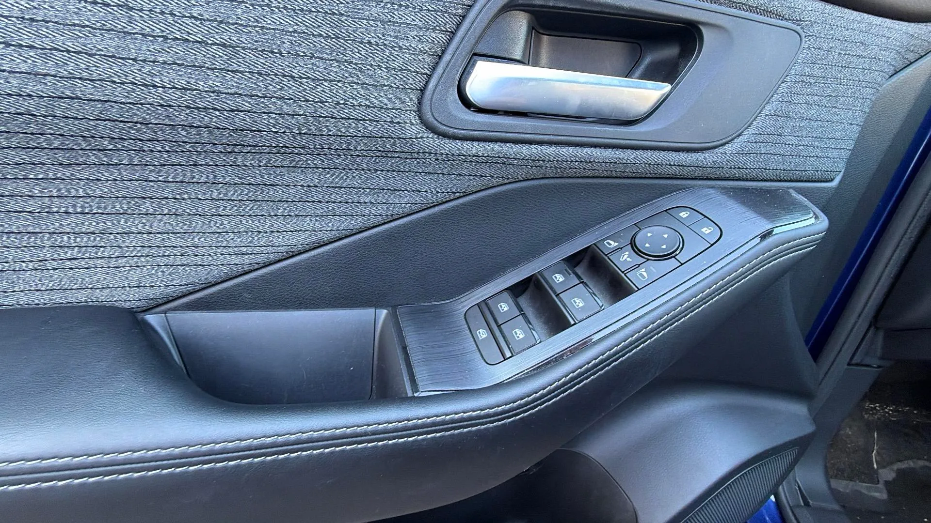 Nissan X-Trail 5pl 1.5 e-4ORCE 4x4 A/T N-Connecta - foto 18