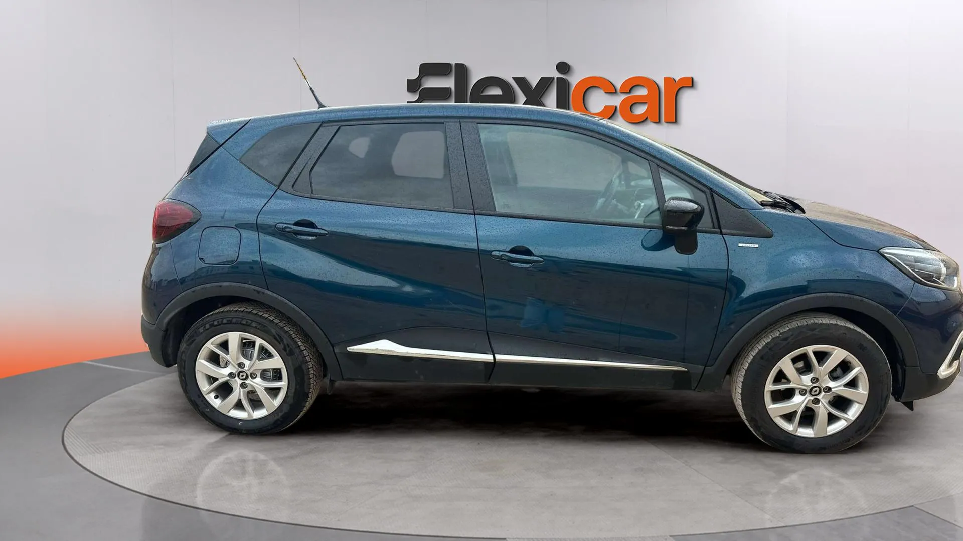Renault Captur Limited TCe - foto 4