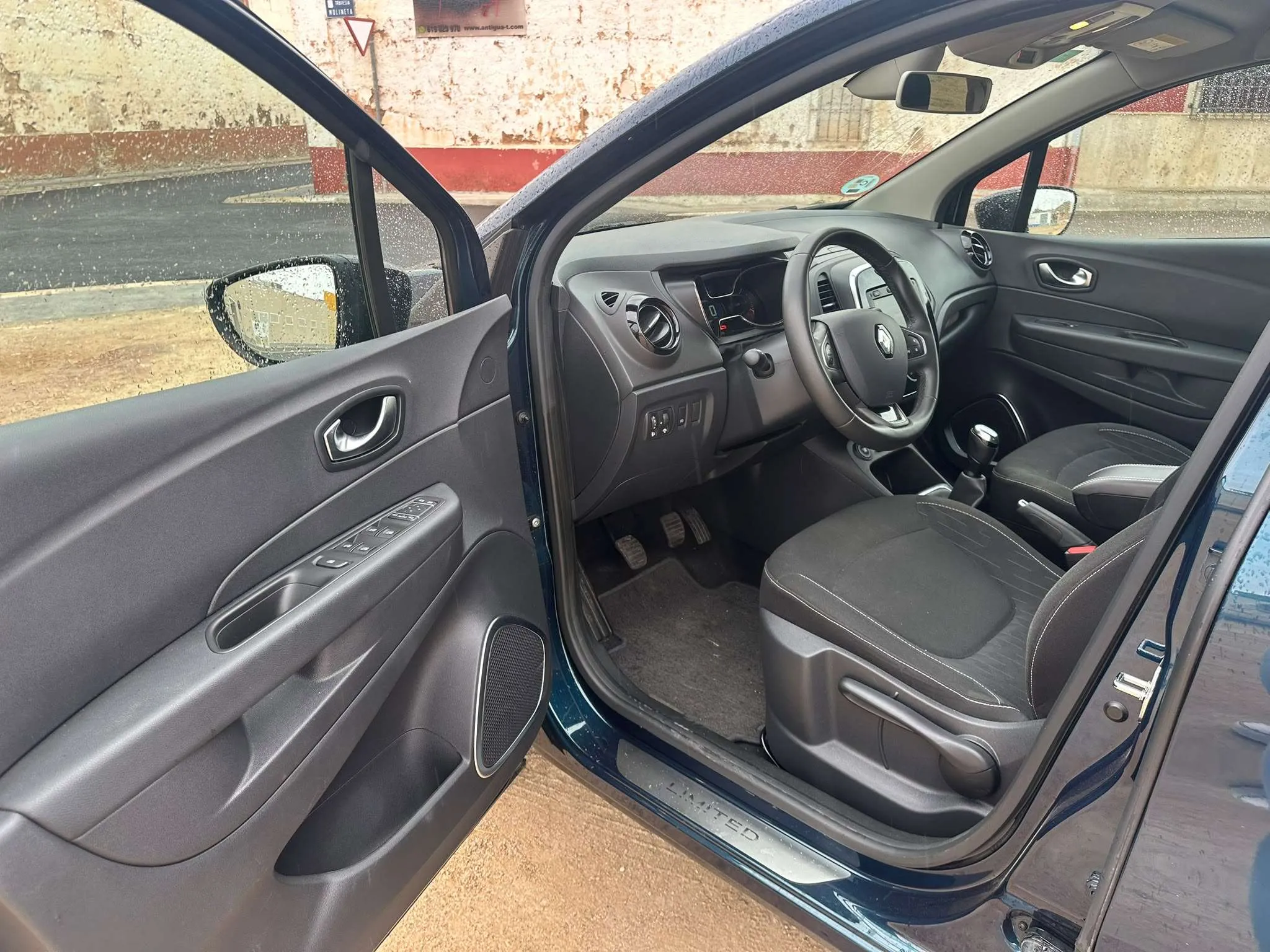 Renault Captur Limited TCe - foto 8