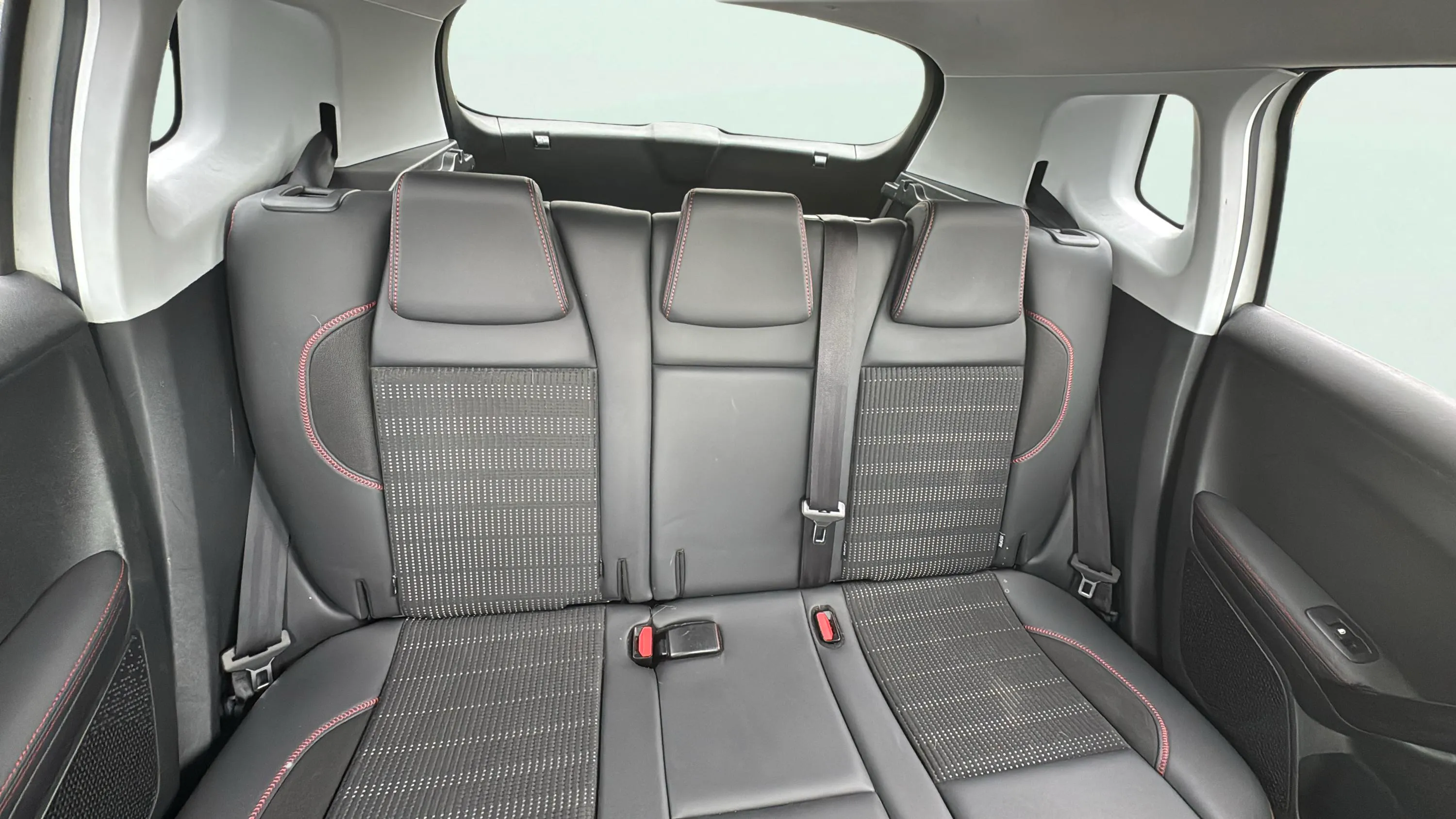 Peugeot 2008 GT Line BlueHDi 100 - foto 15