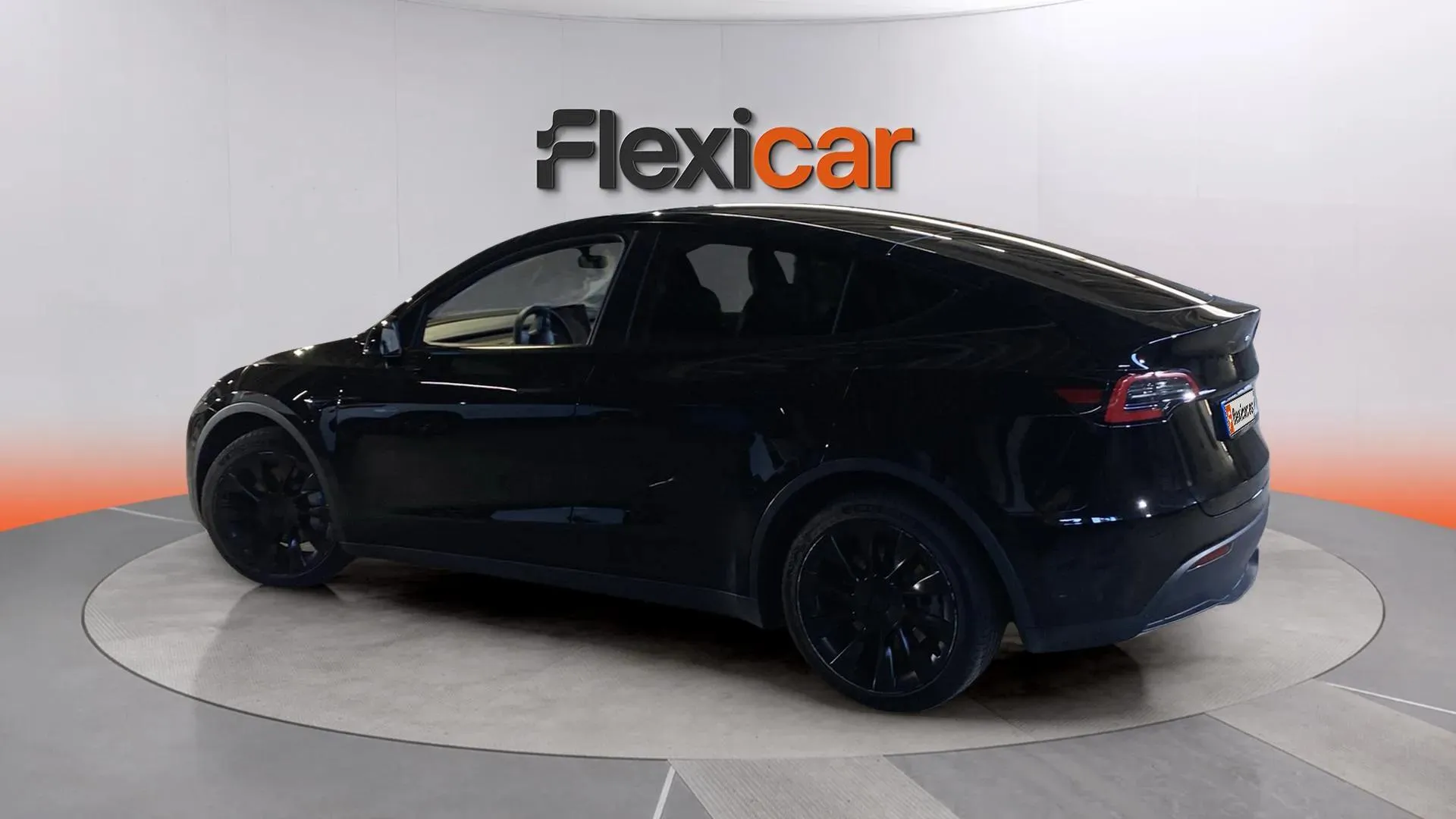 Tesla Model Y Gran Autonomía 4WD - foto 4