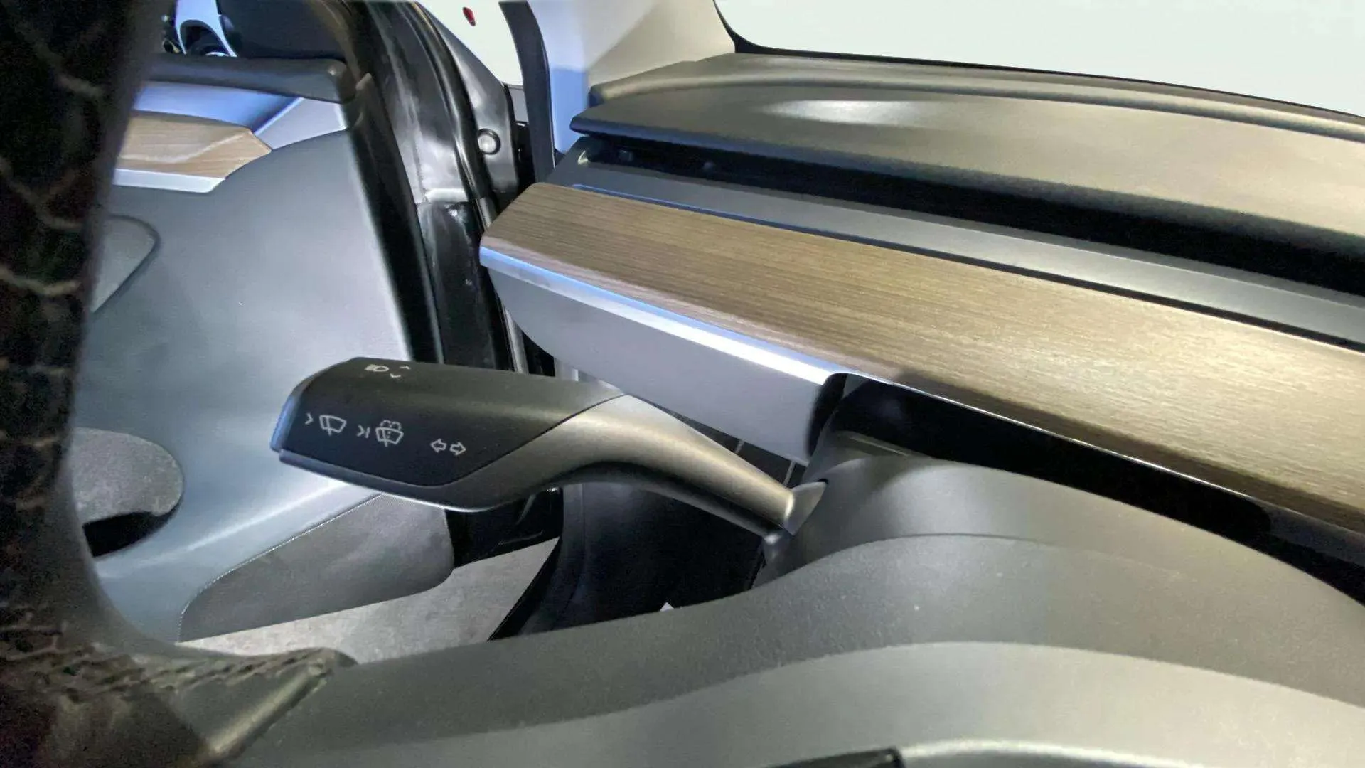 Tesla Model Y Gran Autonomía 4WD - foto 25