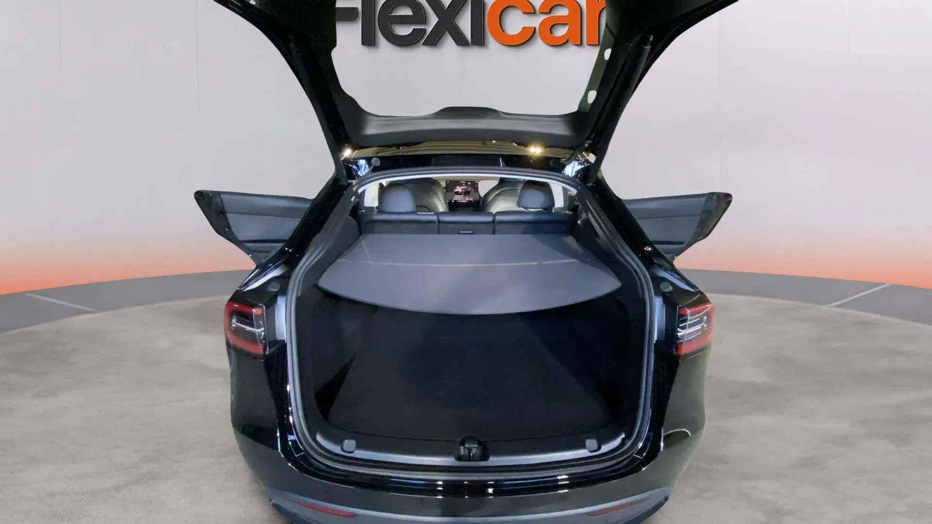 Tesla Model Y Gran Autonomía 4WD - foto 19