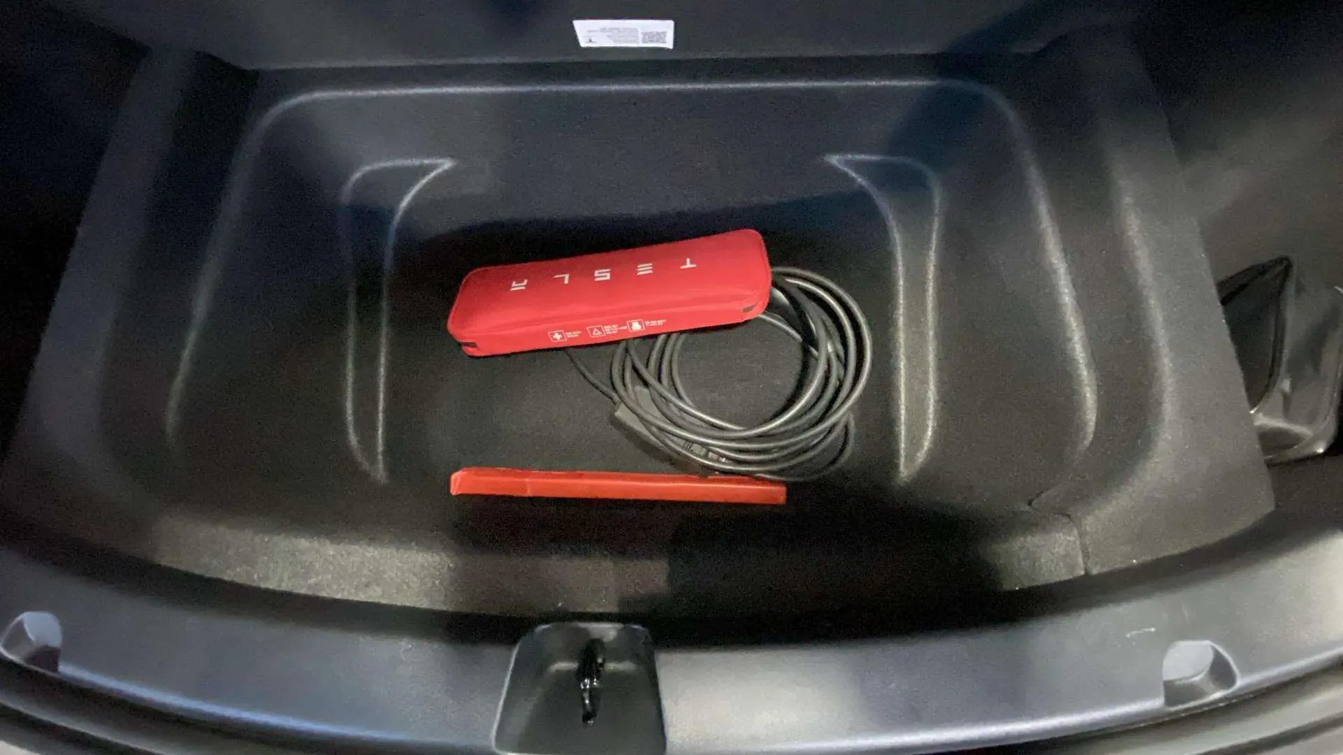 Tesla Model Y Gran Autonomía 4WD - foto 36