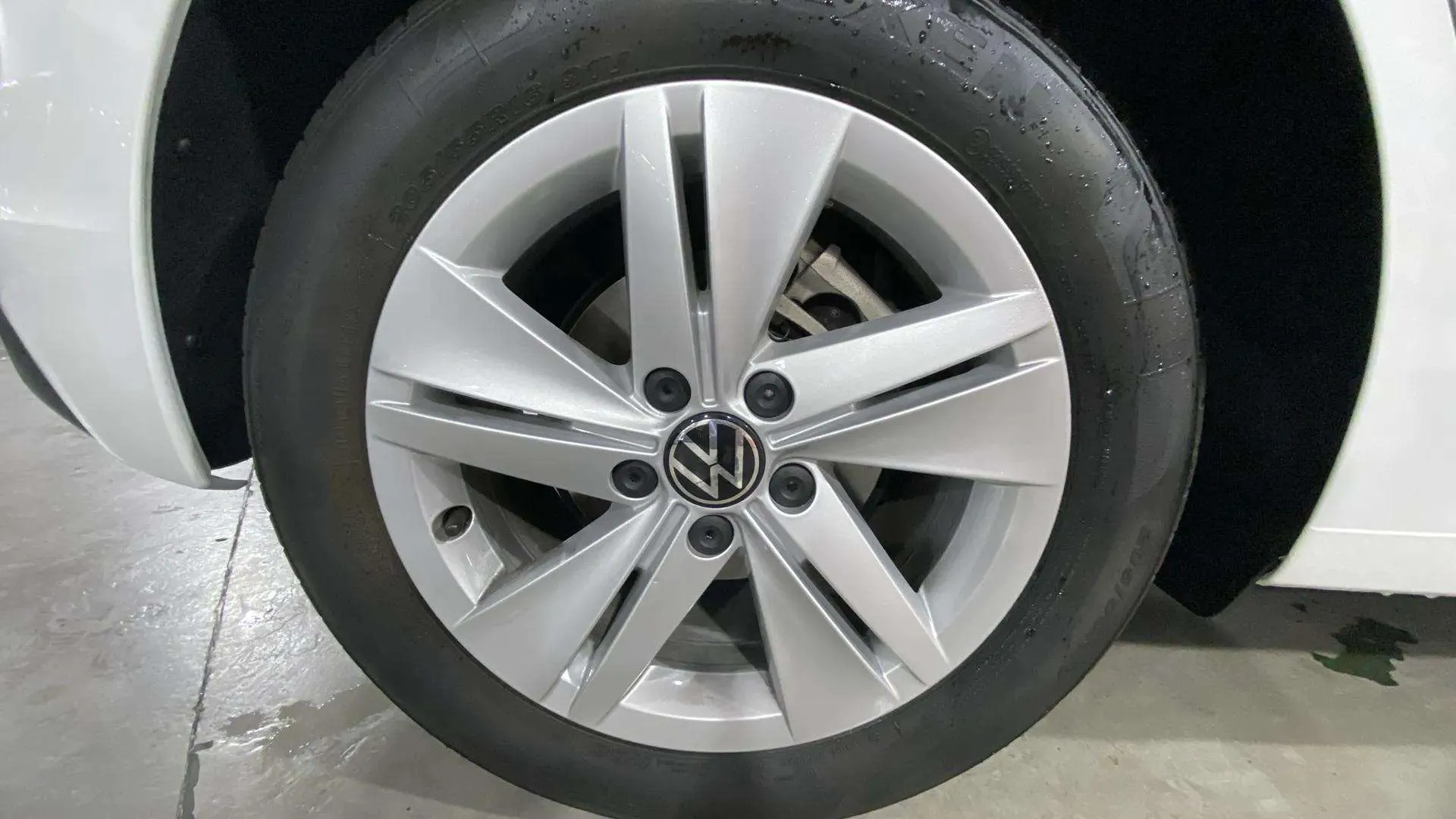 Volkswagen Golf 2.0 TDI DSG - foto 23