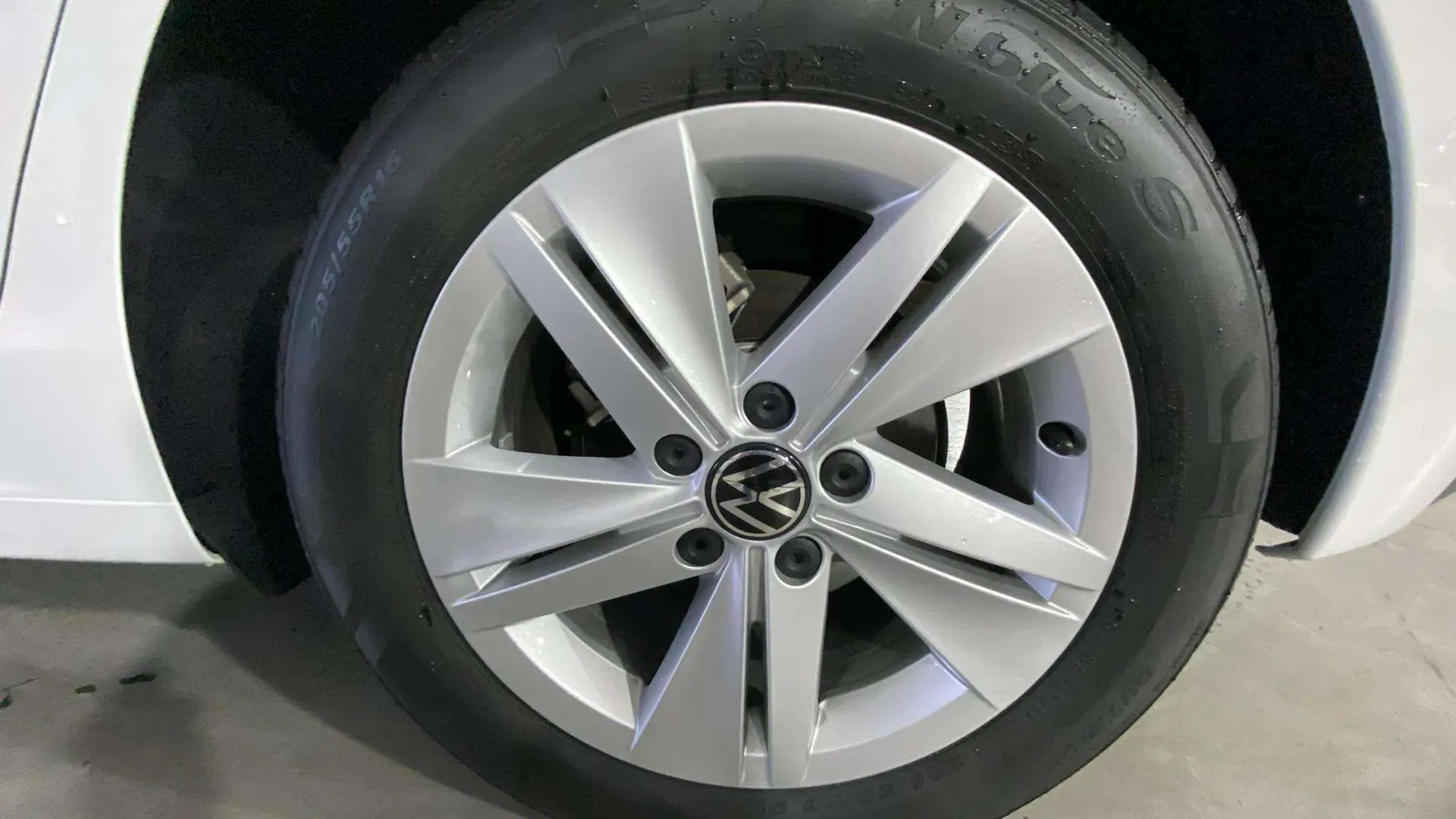 Volkswagen Golf 2.0 TDI DSG - foto 25