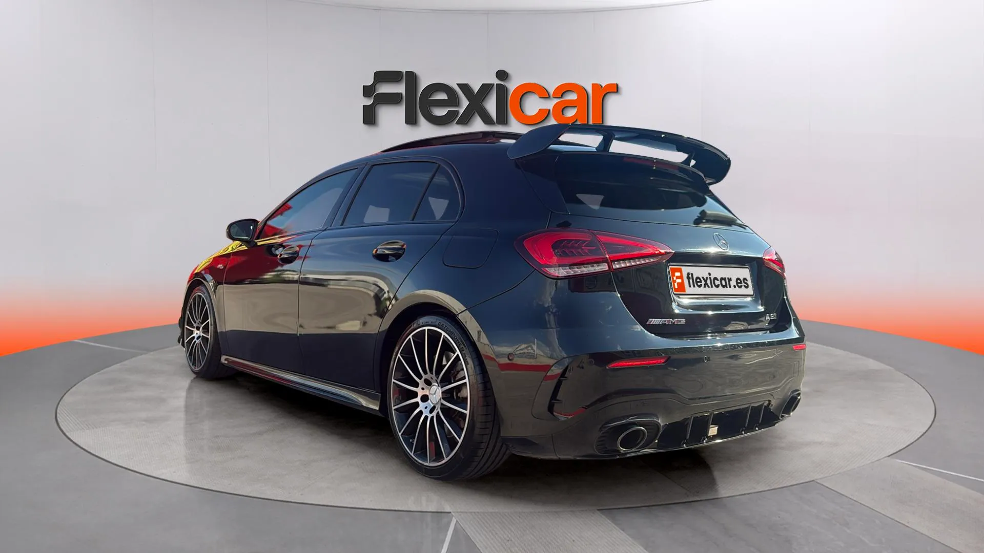 Mercedes-Benz Clase A Mercedes-AMG A 35 4MATIC+ - foto 4