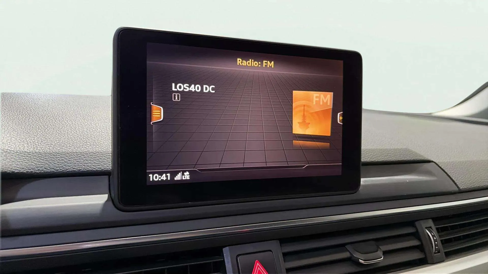 Audi A4 Avant 2.0 TDI - foto 21