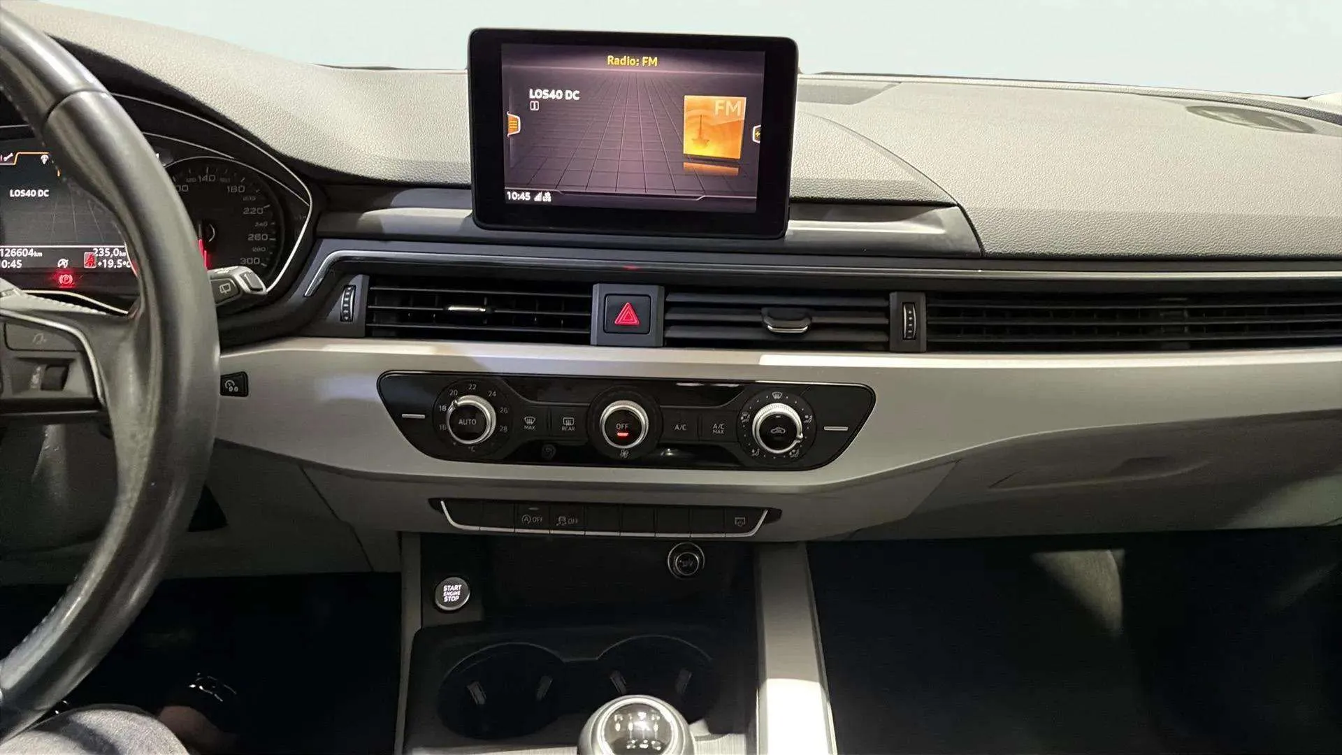 Audi A4 Avant 2.0 TDI - foto 12