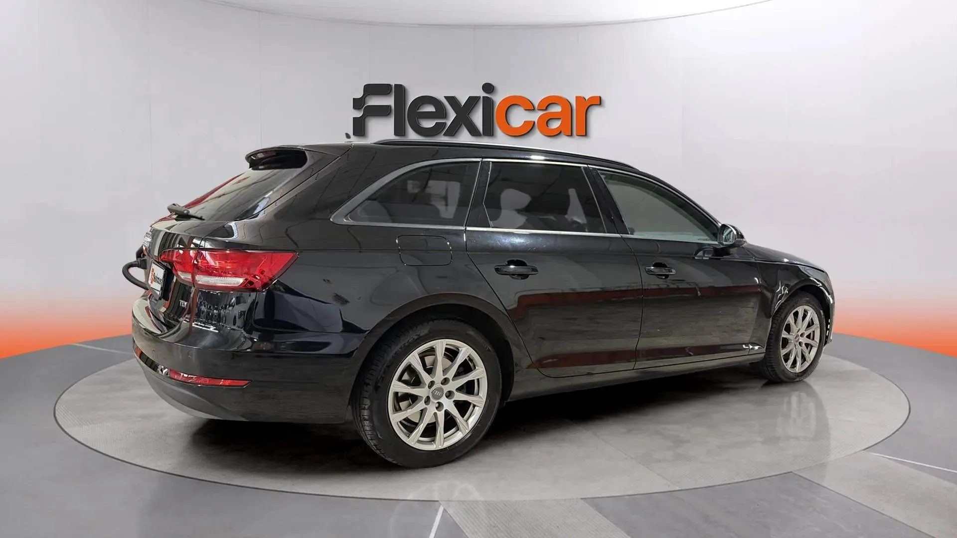 Audi A4 Avant 2.0 TDI - foto 7