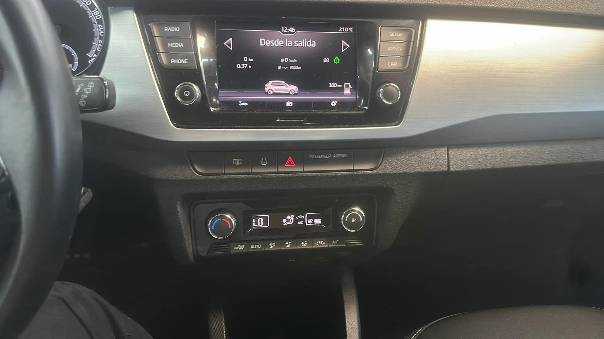 Škoda Fabia 1.0 TSI Ambition - foto 19