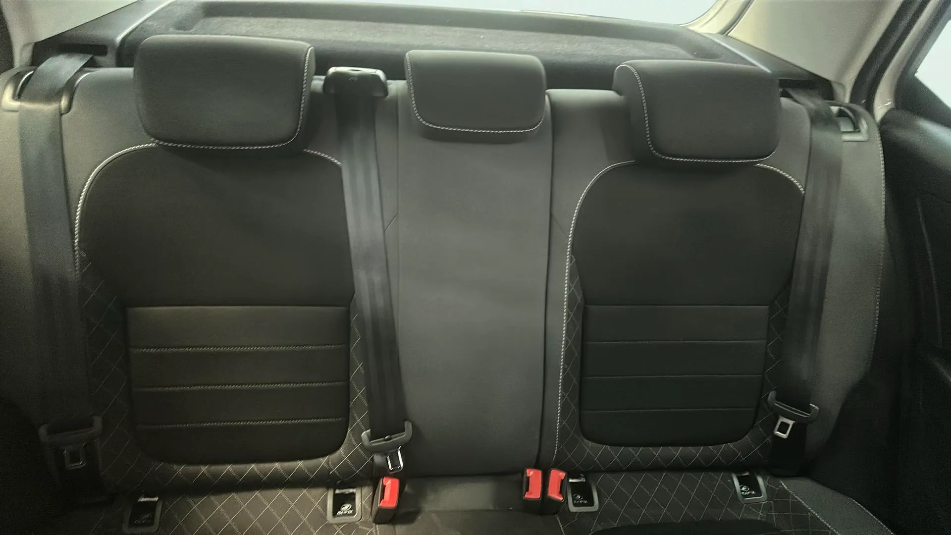 Škoda Fabia 1.0 TSI Ambition - foto 11