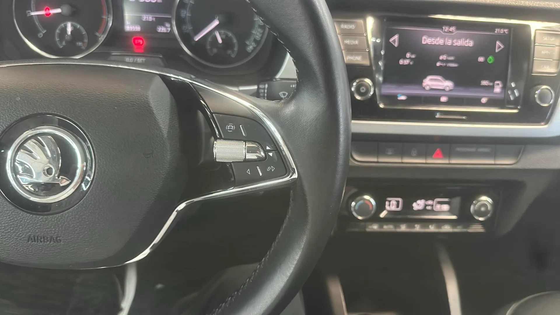 Škoda Fabia 1.0 TSI Ambition - foto 15