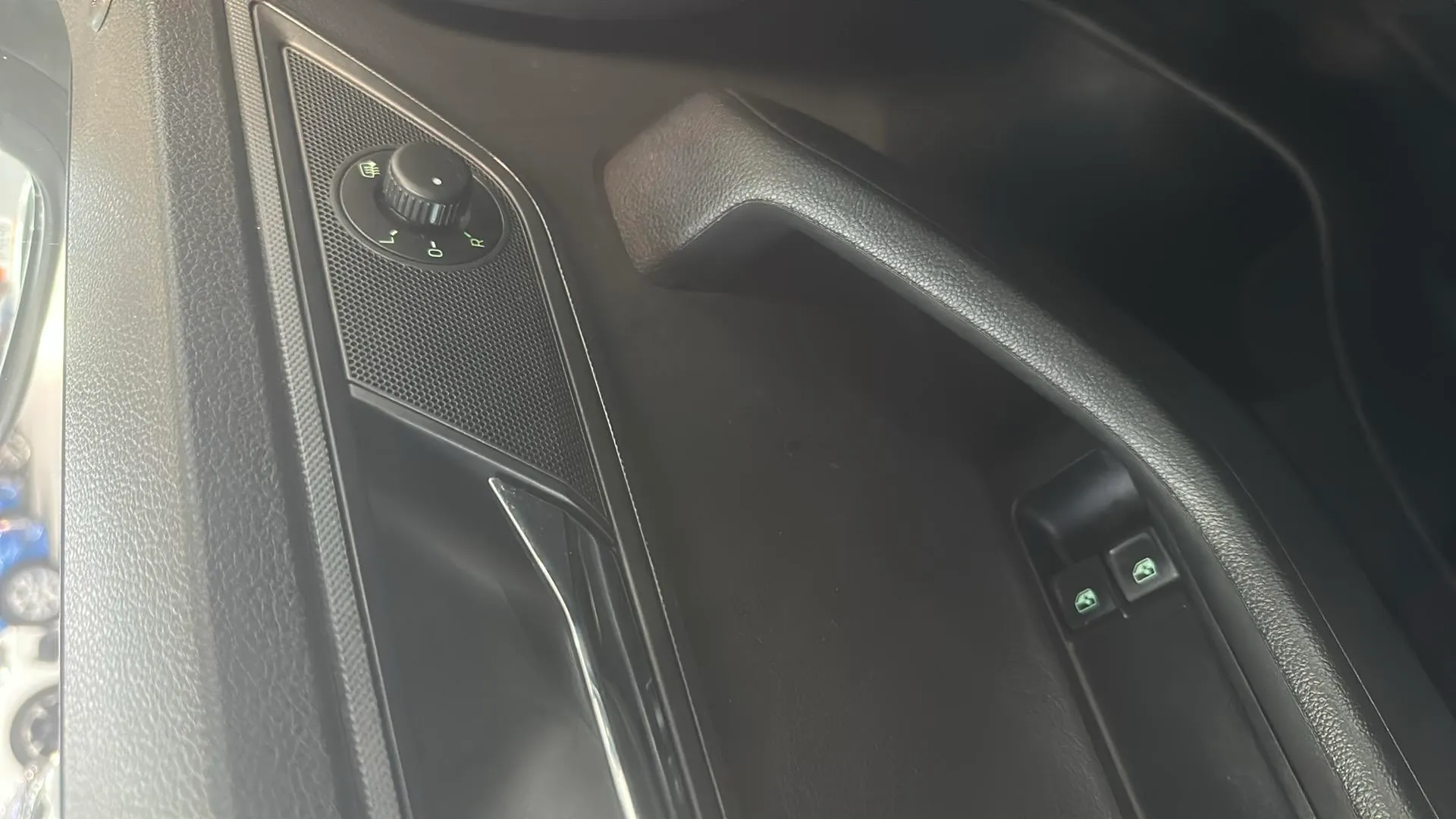Škoda Fabia 1.0 TSI Ambition - foto 18