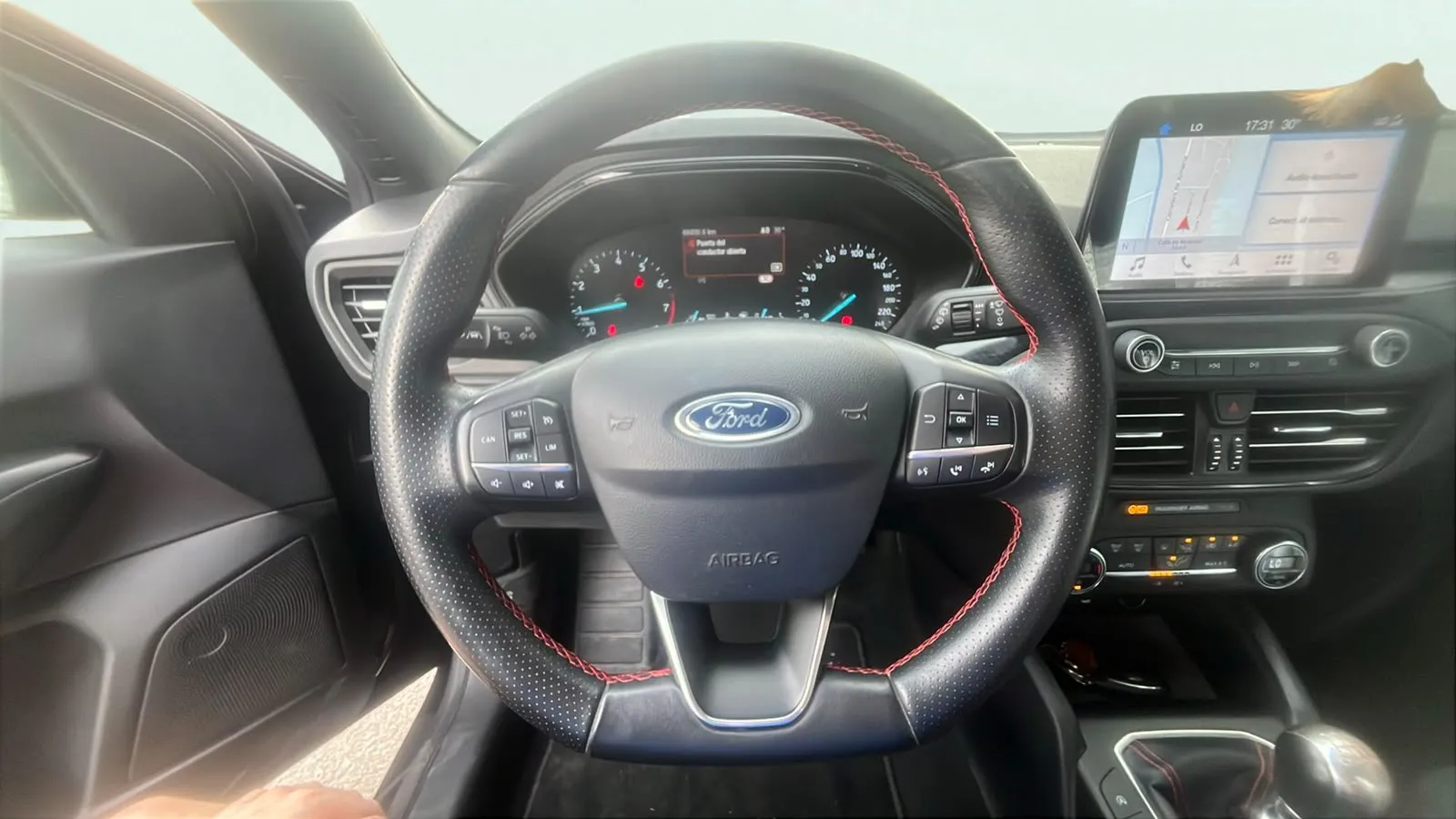 Ford Focus 1.0 EcoBoost Active SportBr - foto 12