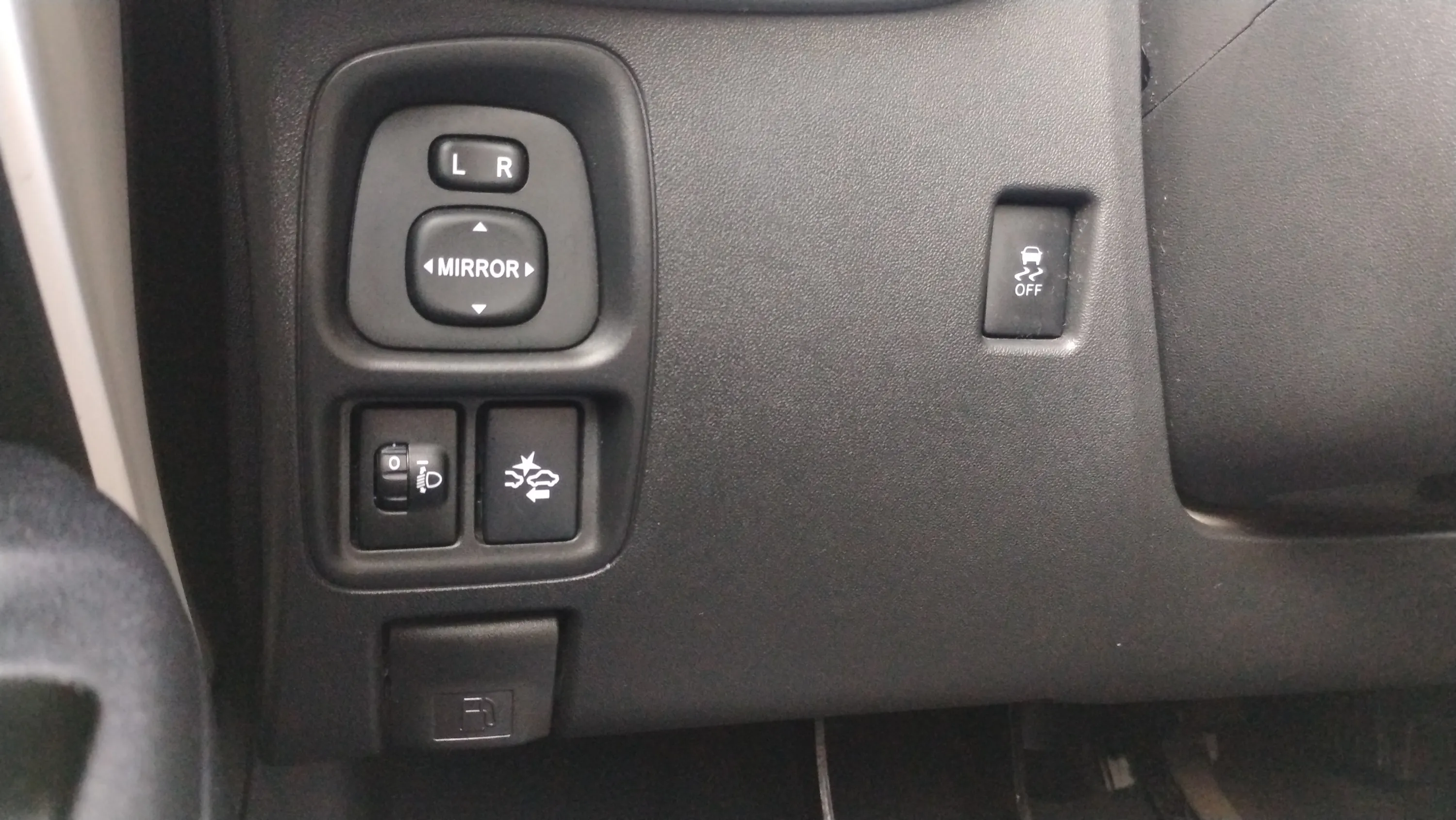 Toyota Aygo 1.0 70 x-play - foto 10