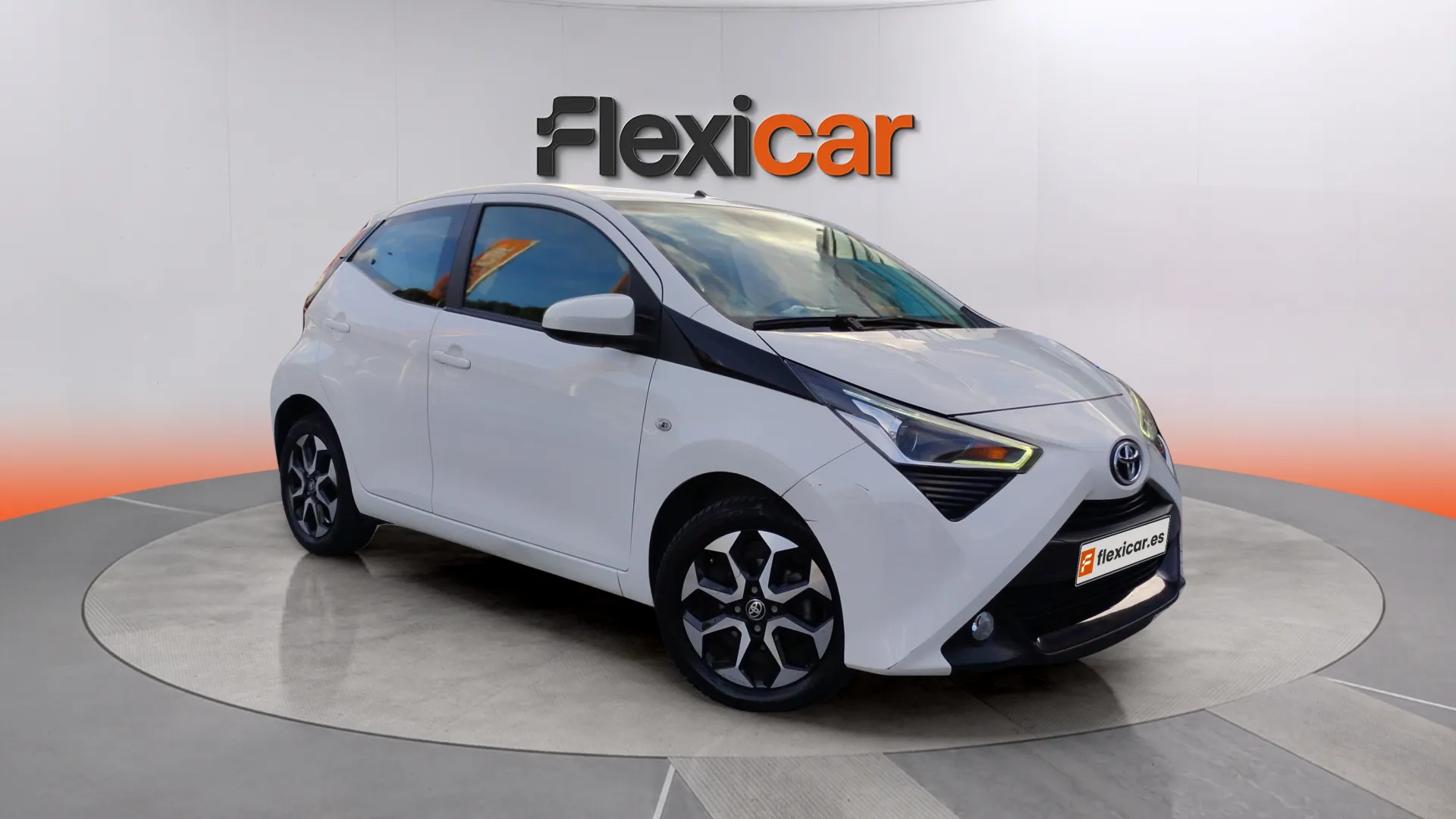 Toyota Aygo 1.0 70 x-play
