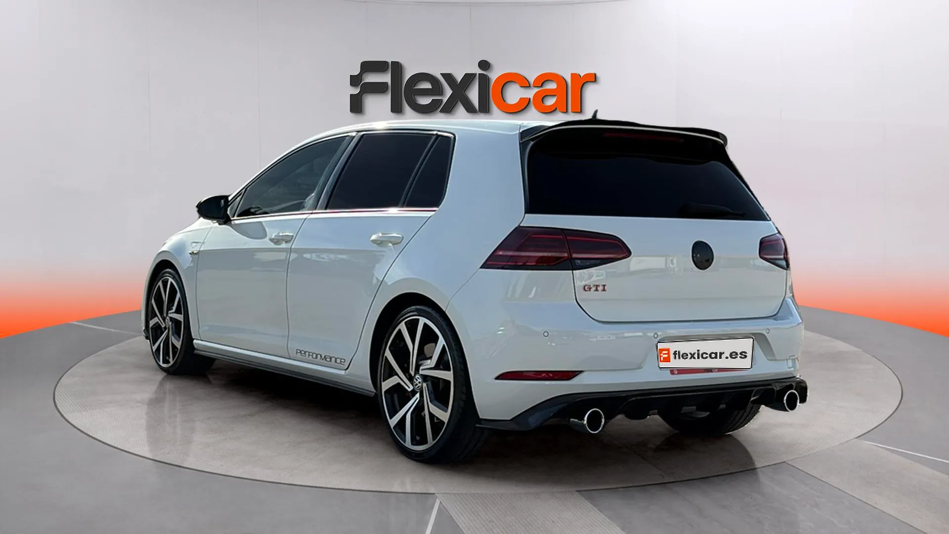 Volkswagen Golf GTI Performance 2.0 TSI DSG - foto 5