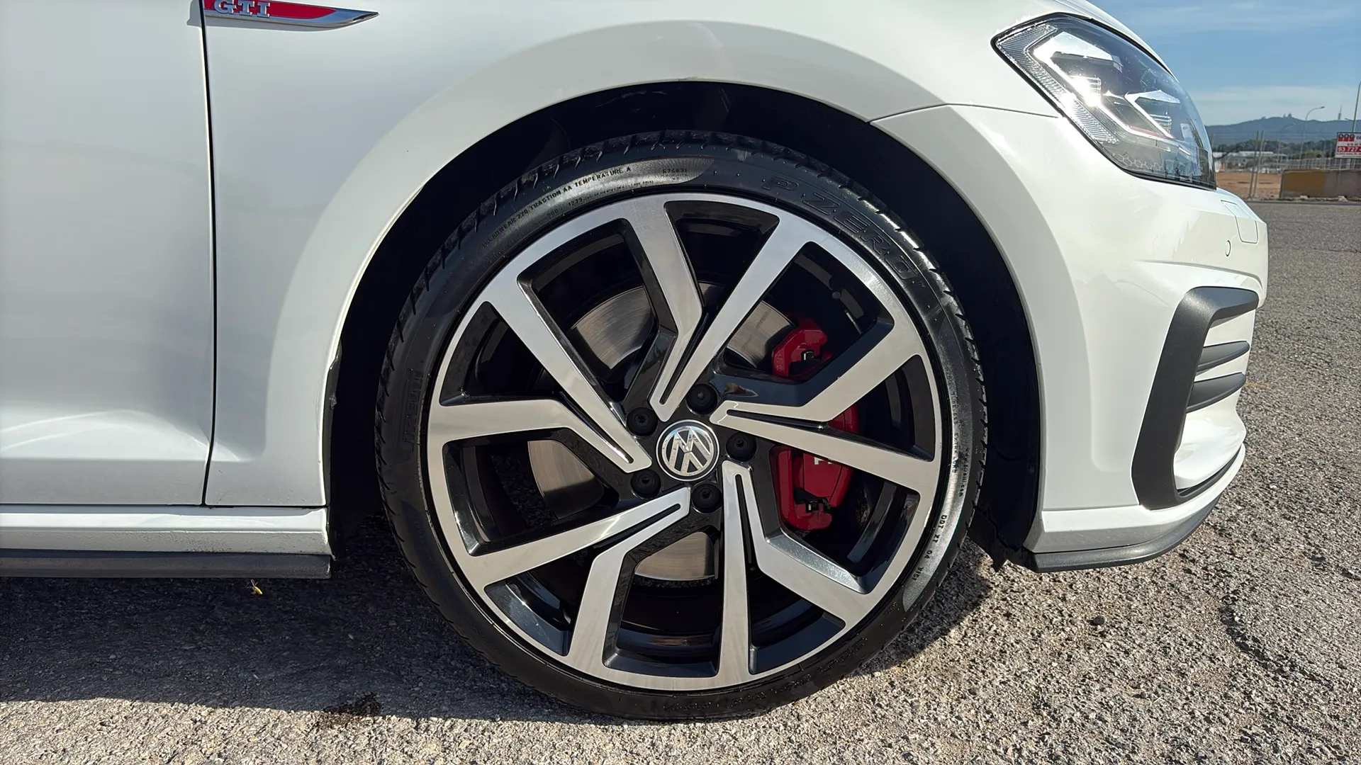 Volkswagen Golf GTI Performance 2.0 TSI DSG - foto 19
