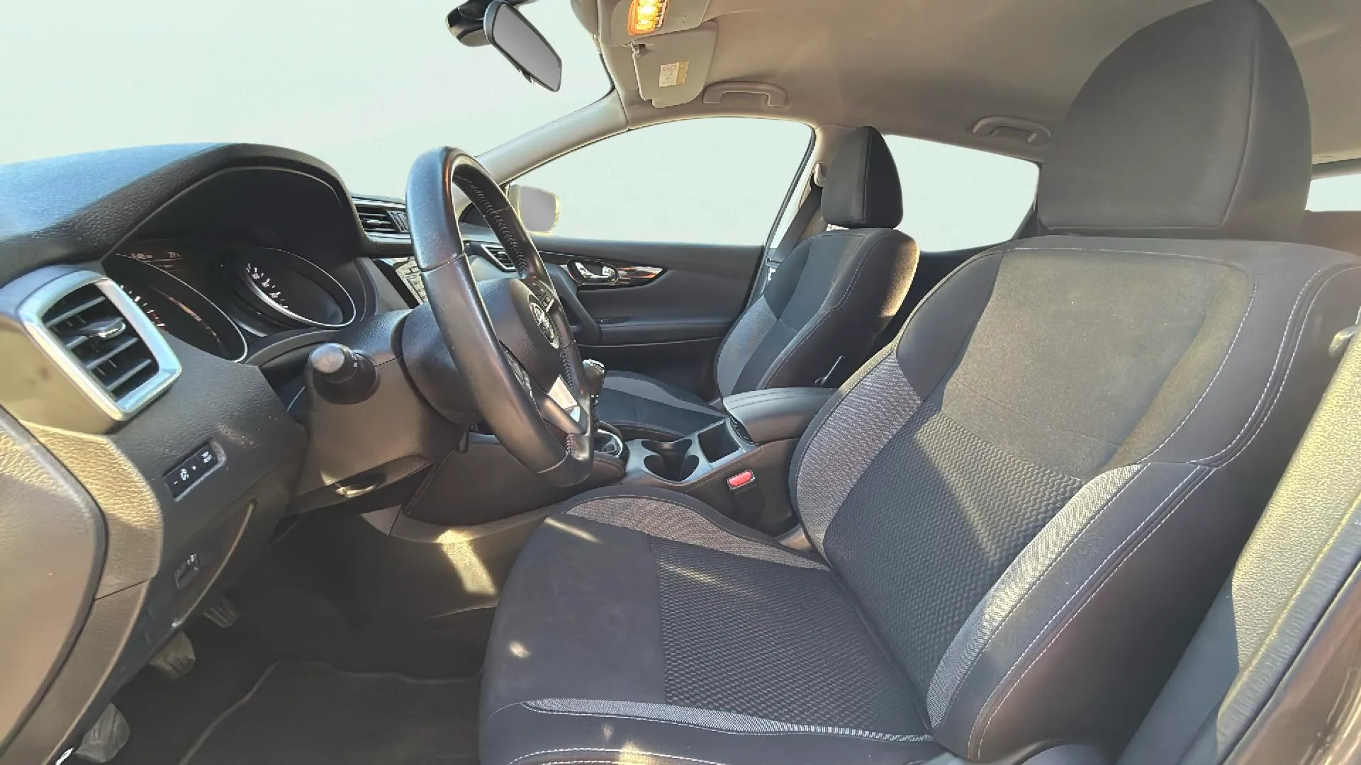 Nissan Qashqai DIG-T E6D N-Connecta - foto 17