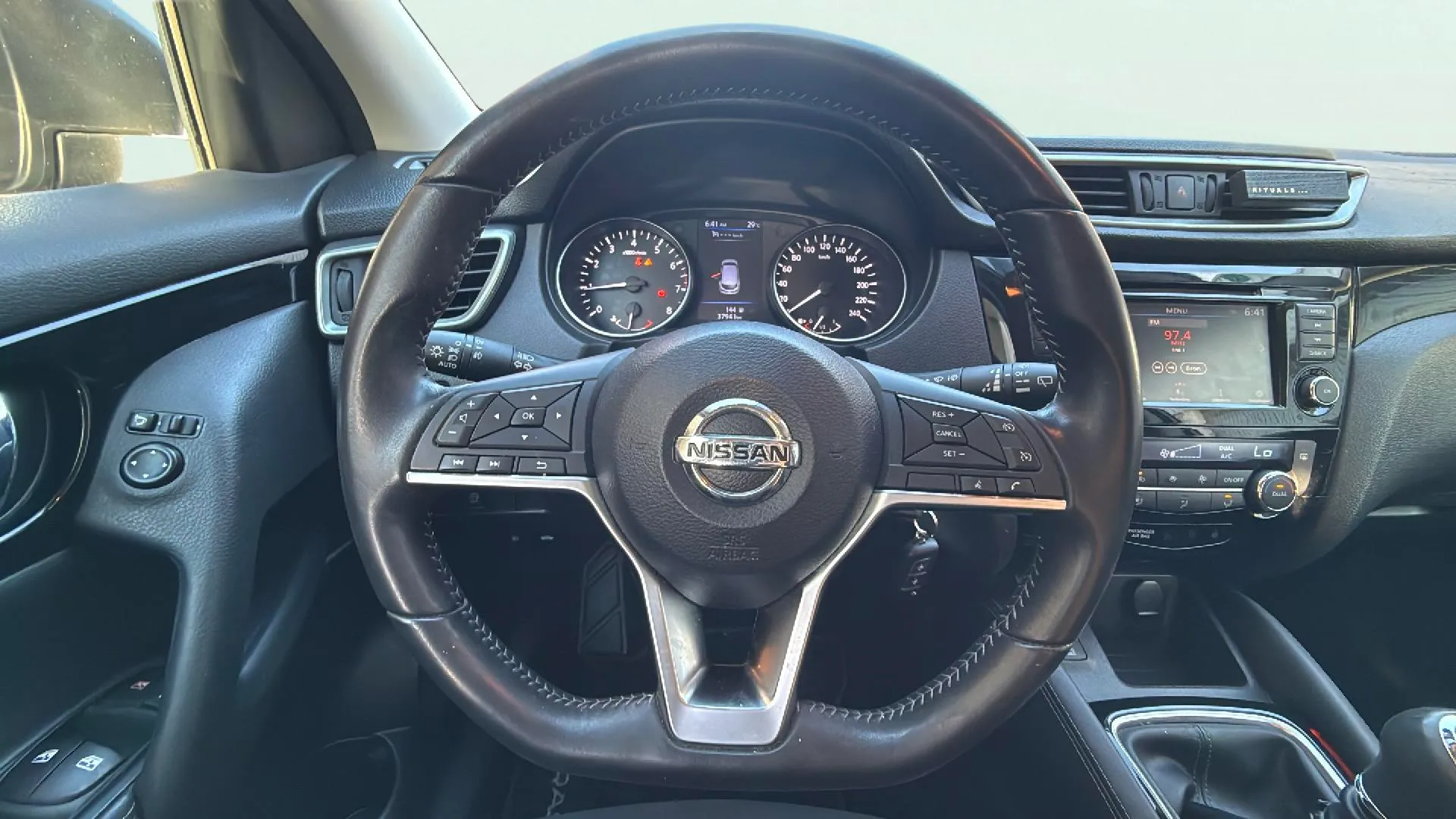 Nissan Qashqai DIG-T E6D N-Connecta - foto 11