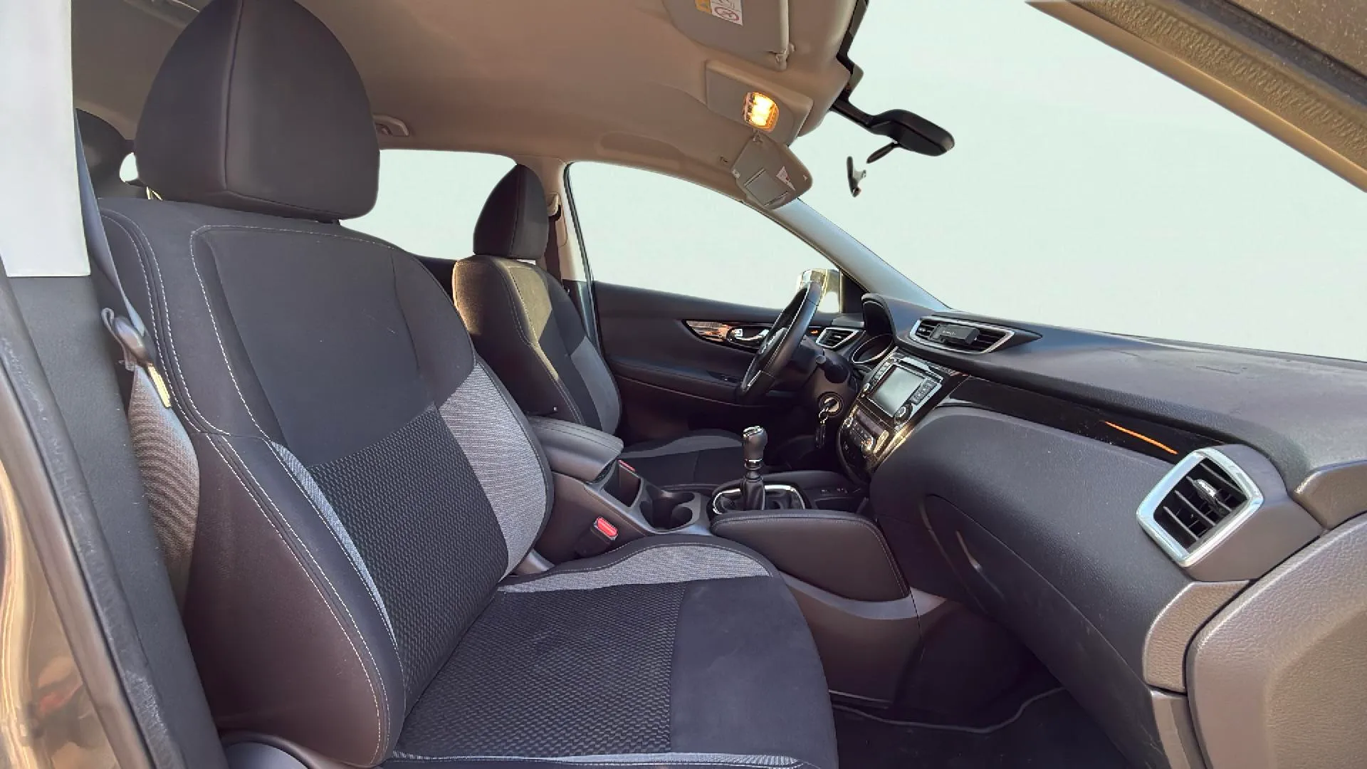 Nissan Qashqai DIG-T E6D N-Connecta - foto 18