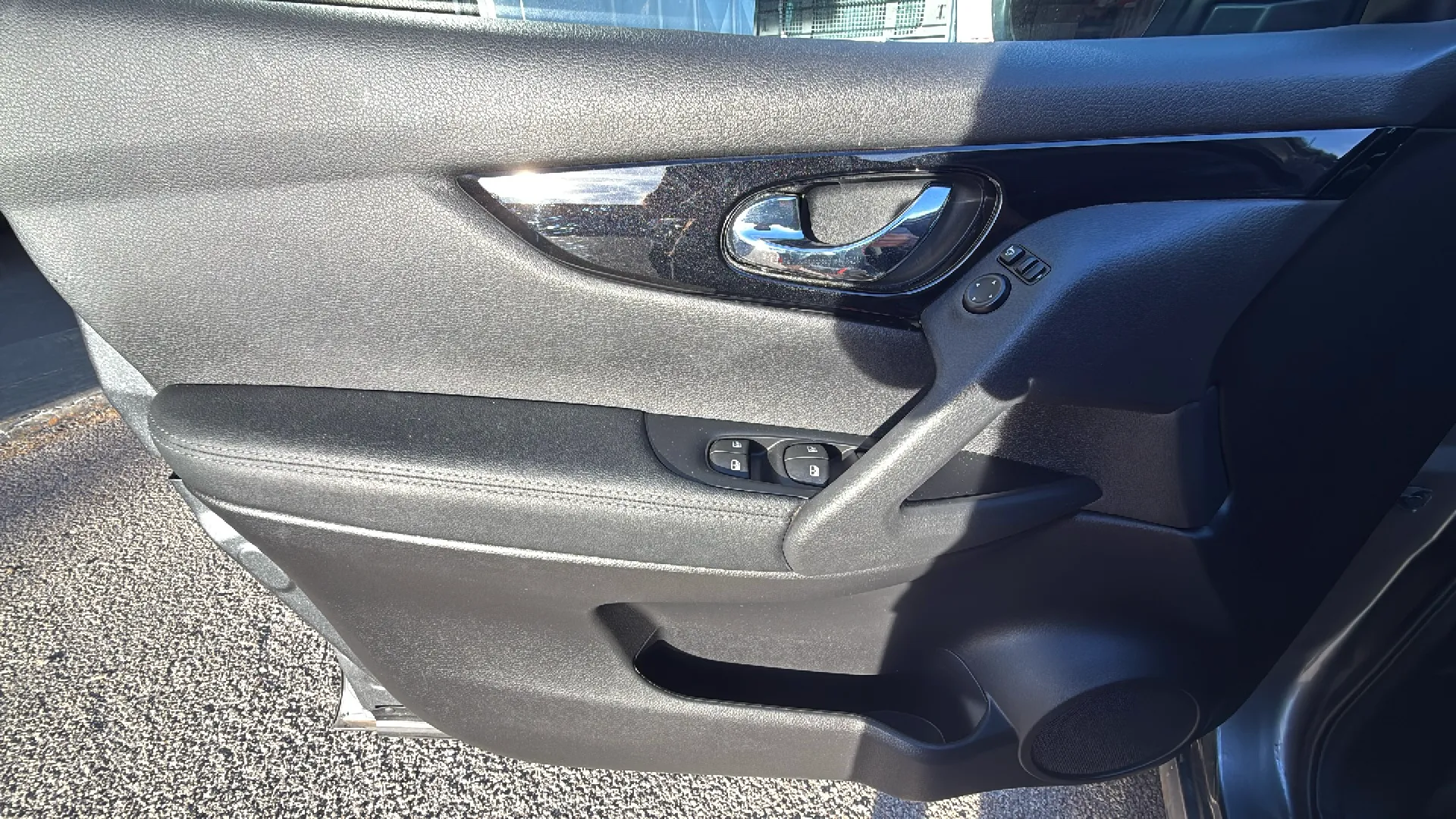 Nissan Qashqai DIG-T E6D N-Connecta - foto 9