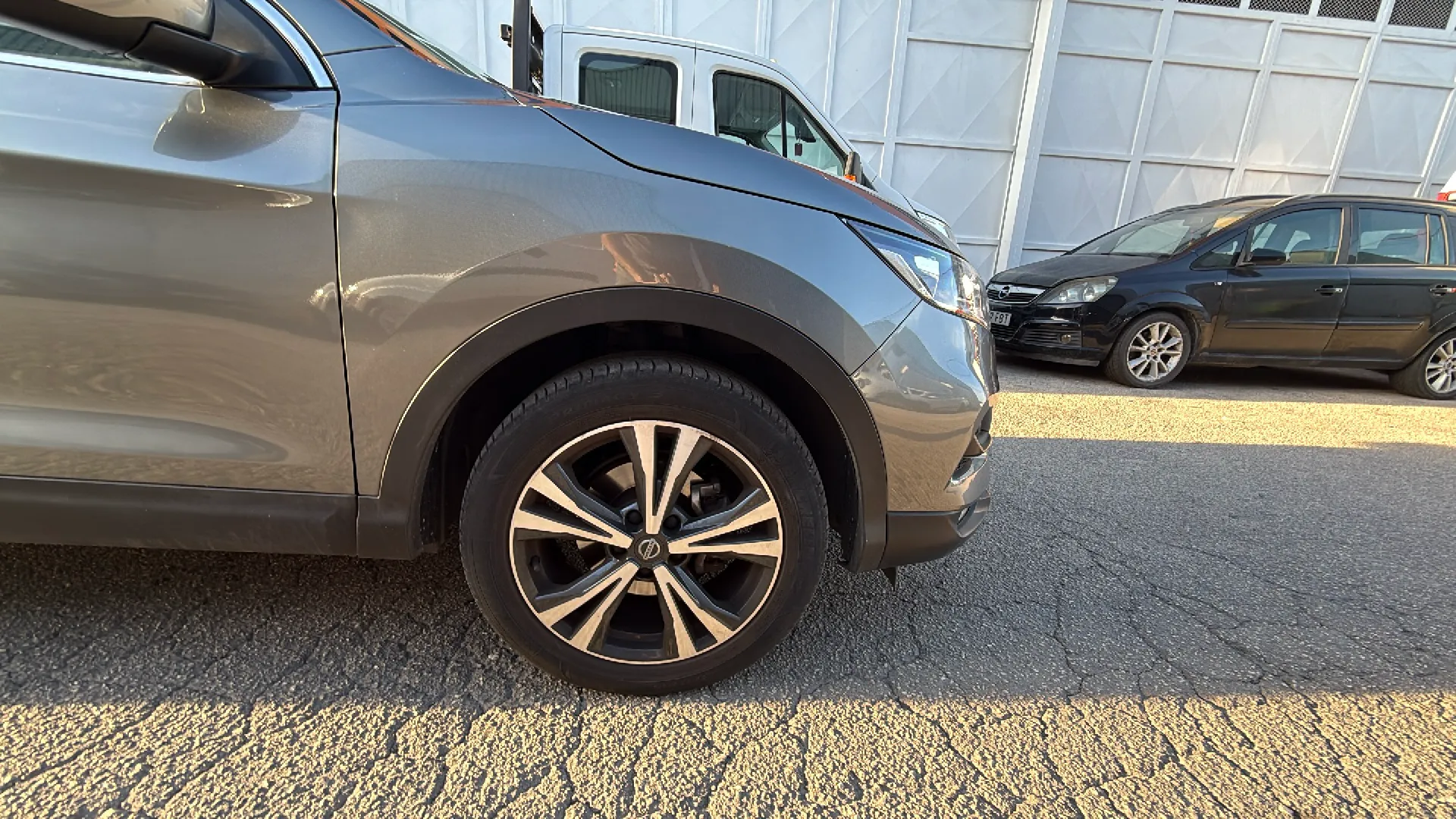 Nissan Qashqai DIG-T E6D N-Connecta - foto 23