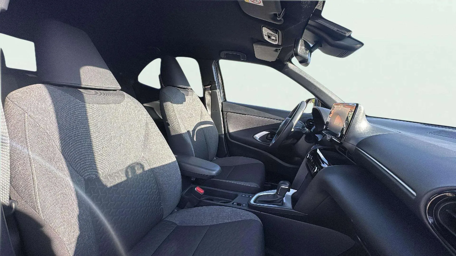 Toyota Yaris Cross 1.5 120H Active Tech - foto 15