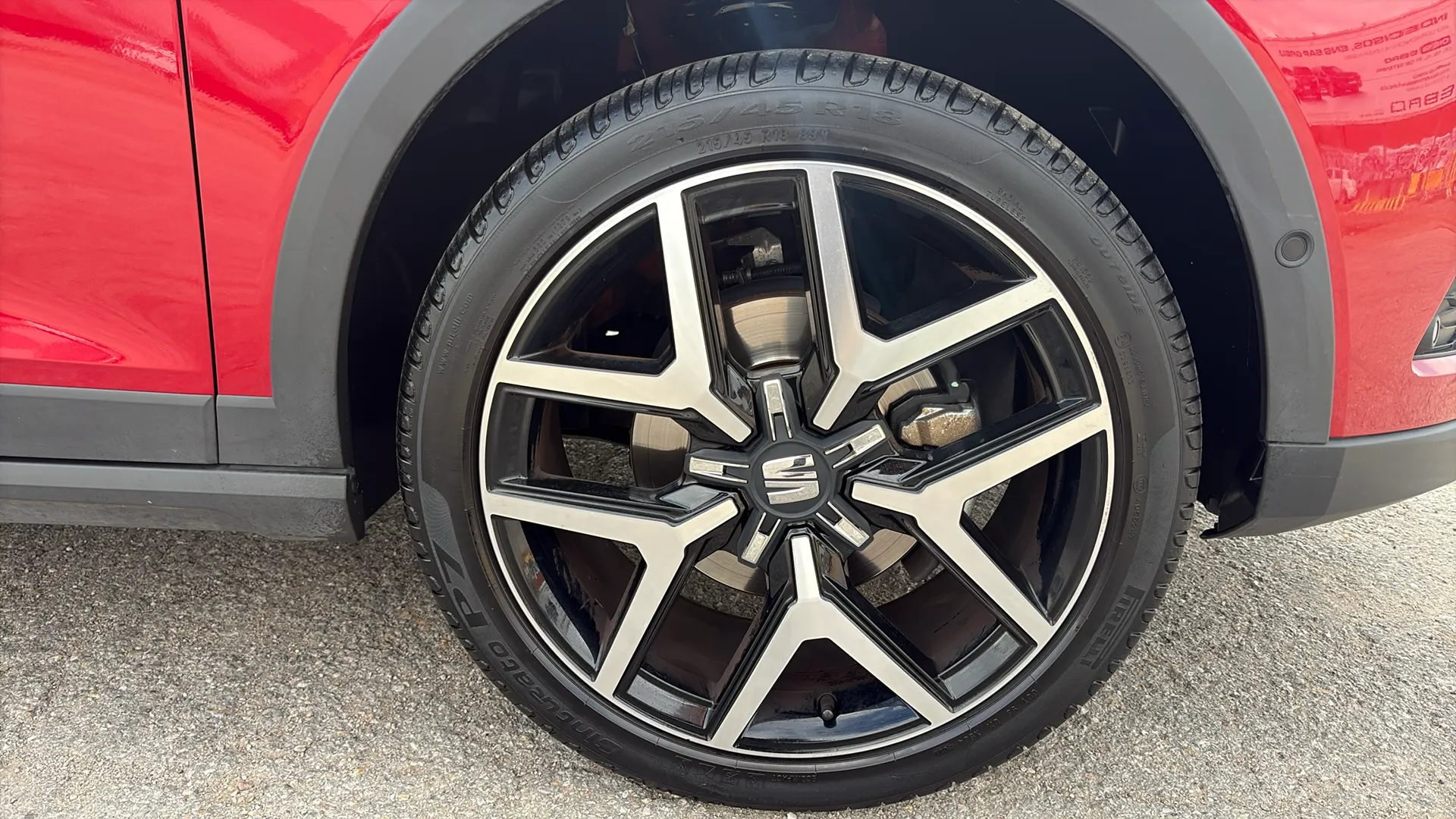 SEAT Arona 1.5 TSI FR - foto 21