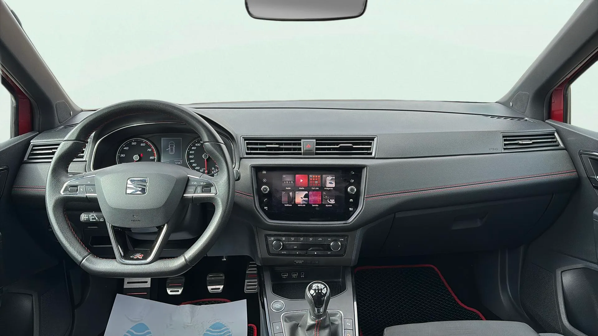 SEAT Arona 1.5 TSI FR - foto 9